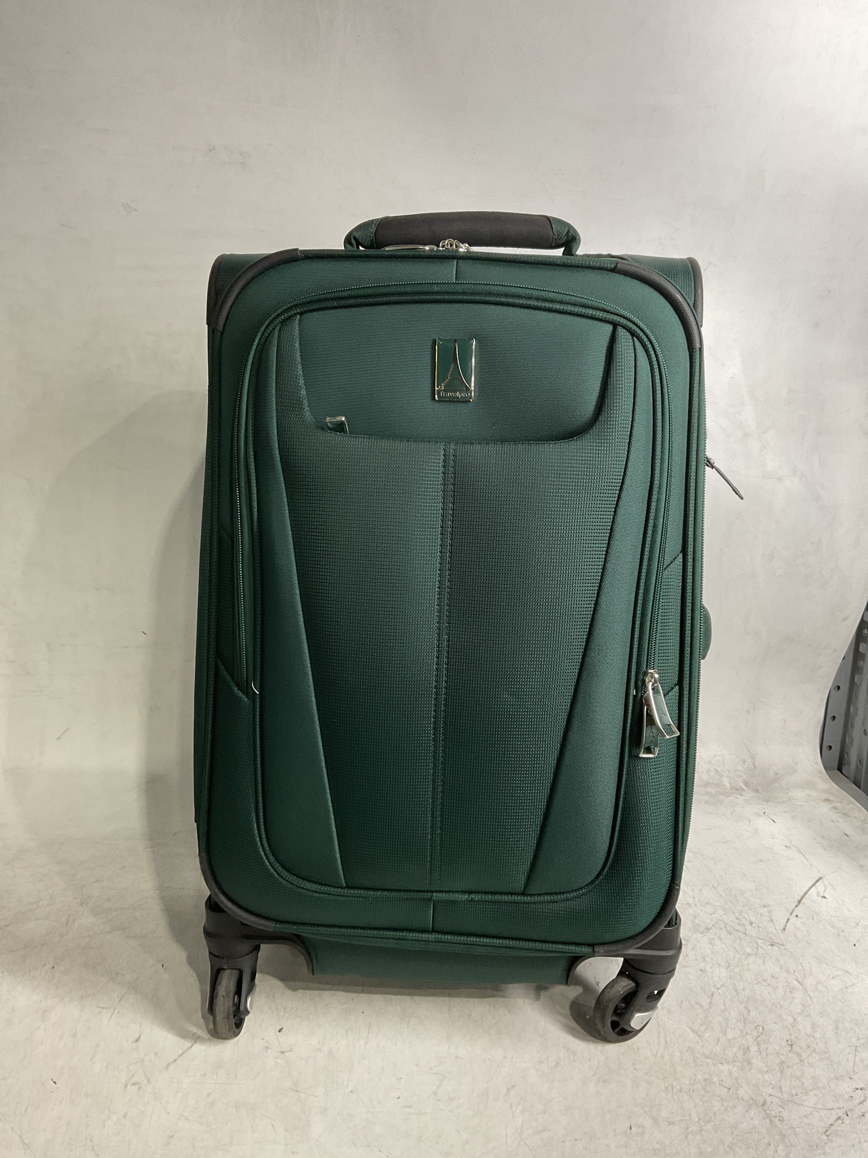 Travelpro Maxlite 5 Softside Expandable Luggage with 4 Spinner Wheels, Lightweight Suitcase, Men and Women ( Green Forest , Carry-on 21-Inch ) Green Forest Carry On 21 Inch U6