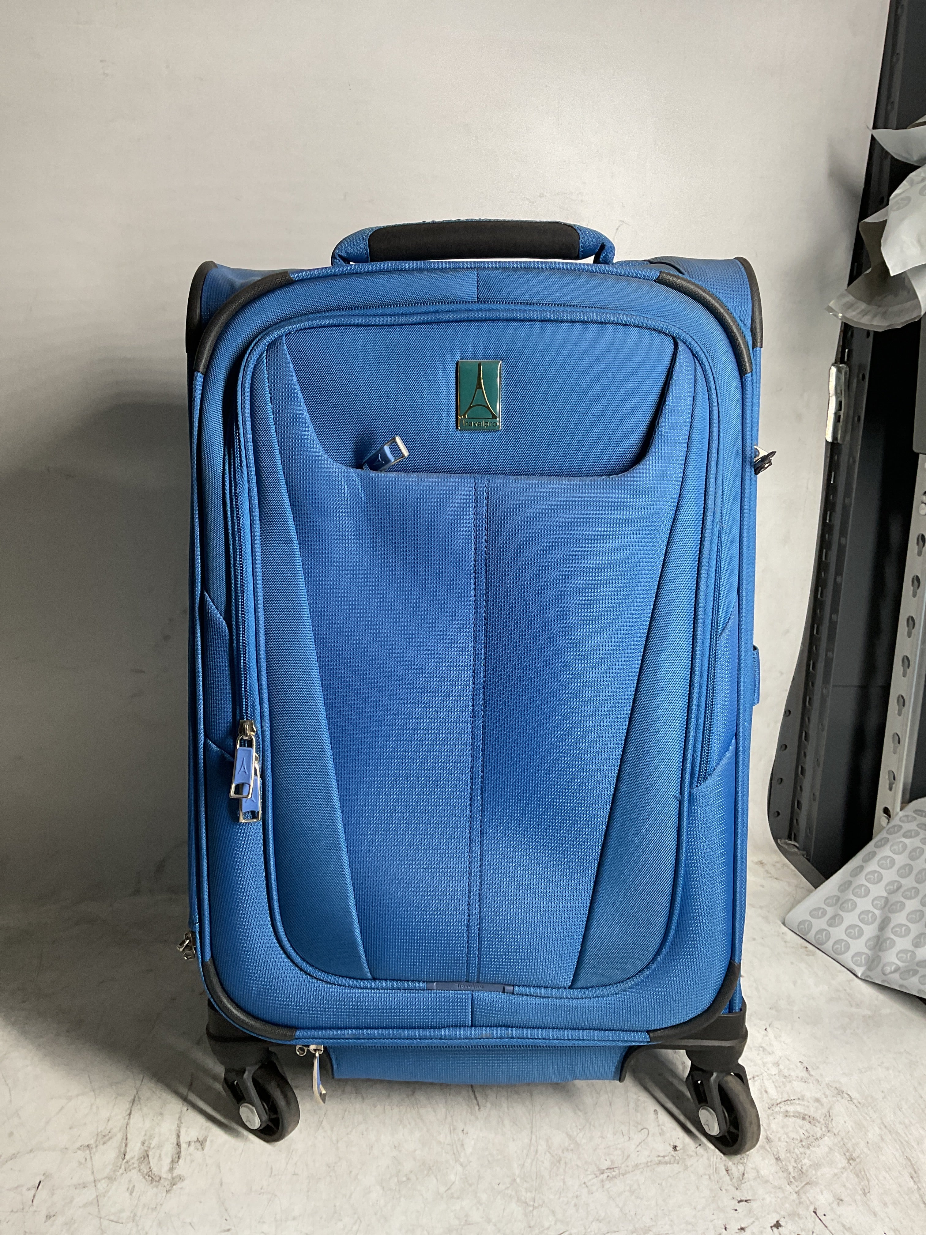 Travelpro Maxlite 5 Softside Expandable Luggage with 4 Spinner Wheels, Lightweight Suitcase, Men and Women ( Azure Blue , Carry-on 21-Inch ) Azure Blue Carry On 21 Inch U1