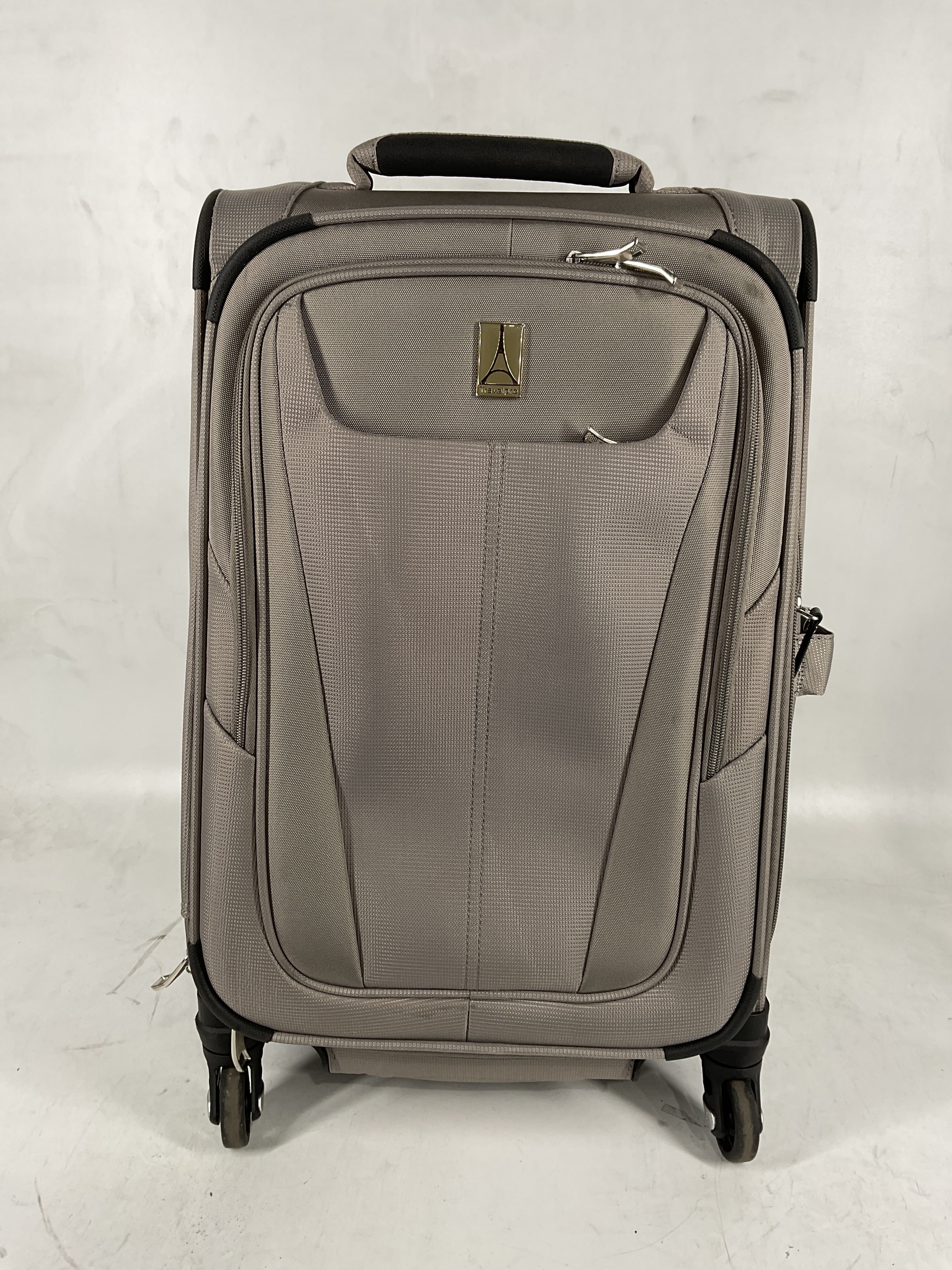 Travelpro Maxlite 5 Softside Expandable Luggage with 4 Spinner Wheels, Lightweight Suitcase, Men and Women Champagne Carry On 21 Inch U4