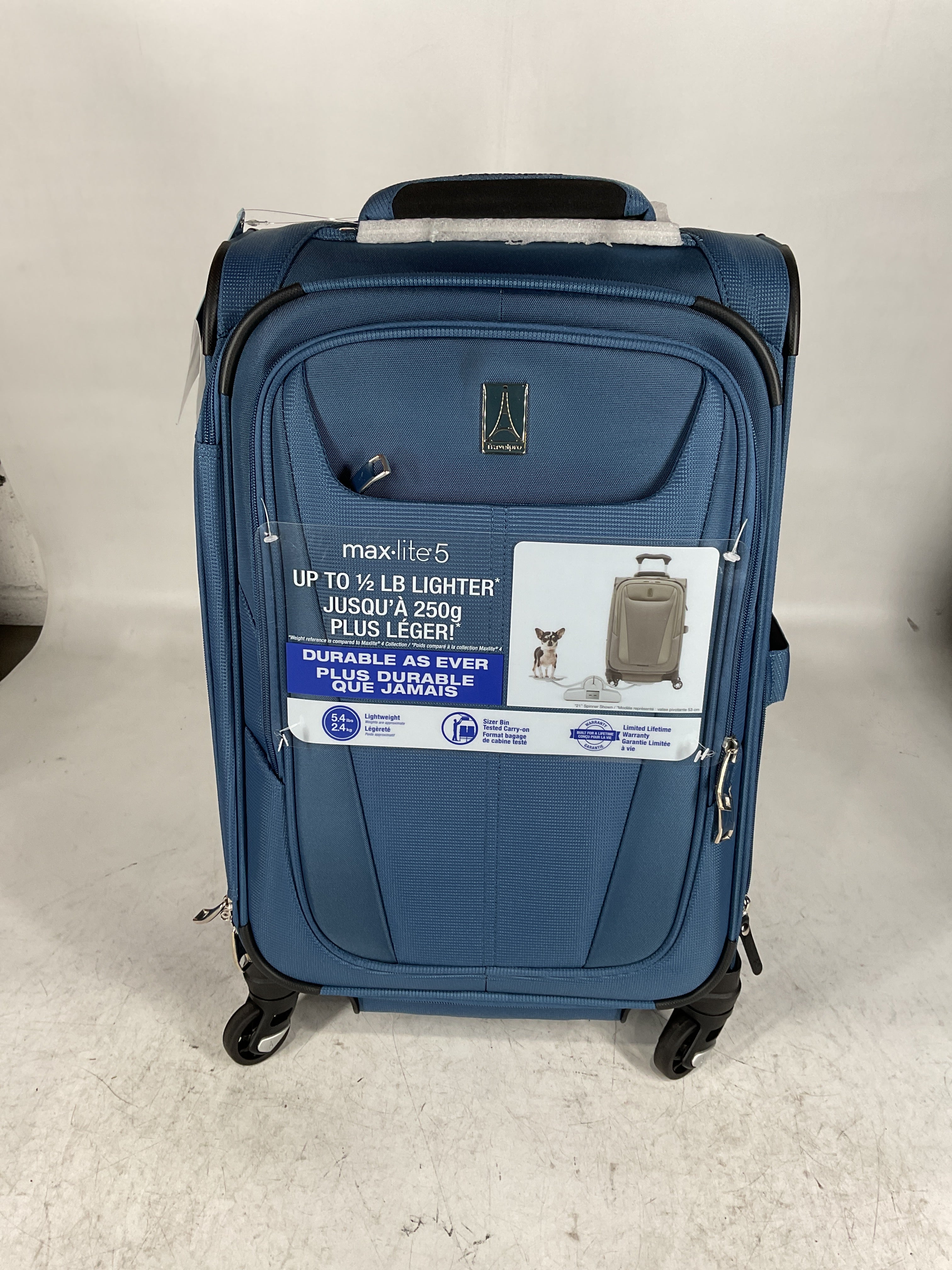 Travelpro Maxlite 5 Softside Expandable Luggage with 4 Spinner Wheels, Lightweight Suitcase, Men and Women U11