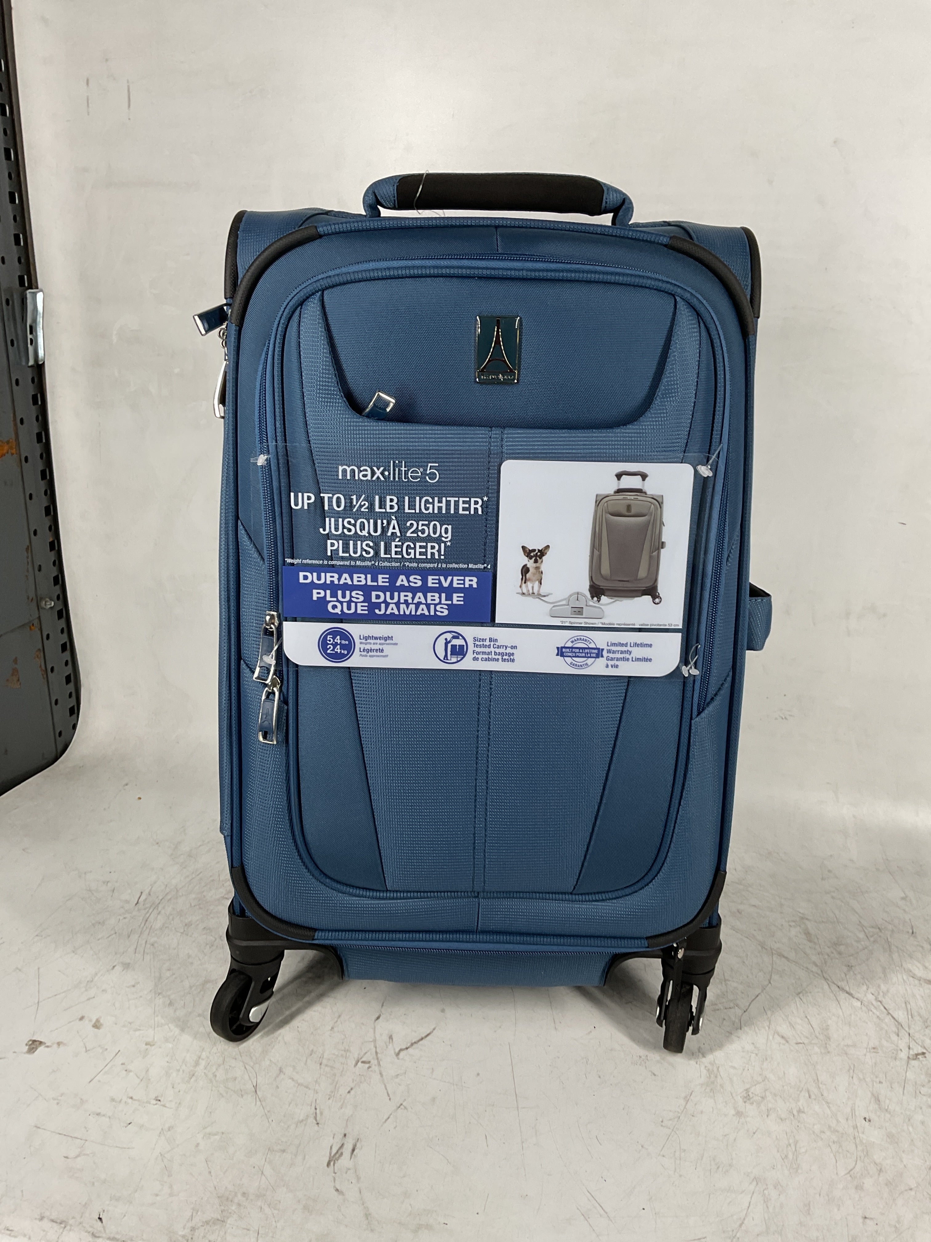 Travelpro Maxlite 5 Softside Expandable Luggage with 4 Spinner Wheels, Lightweight Suitcase, Men and Women ( Ensign Blue , Carry-on 21-Inch ) Ensign Blue Carry On 21 Inch U42
