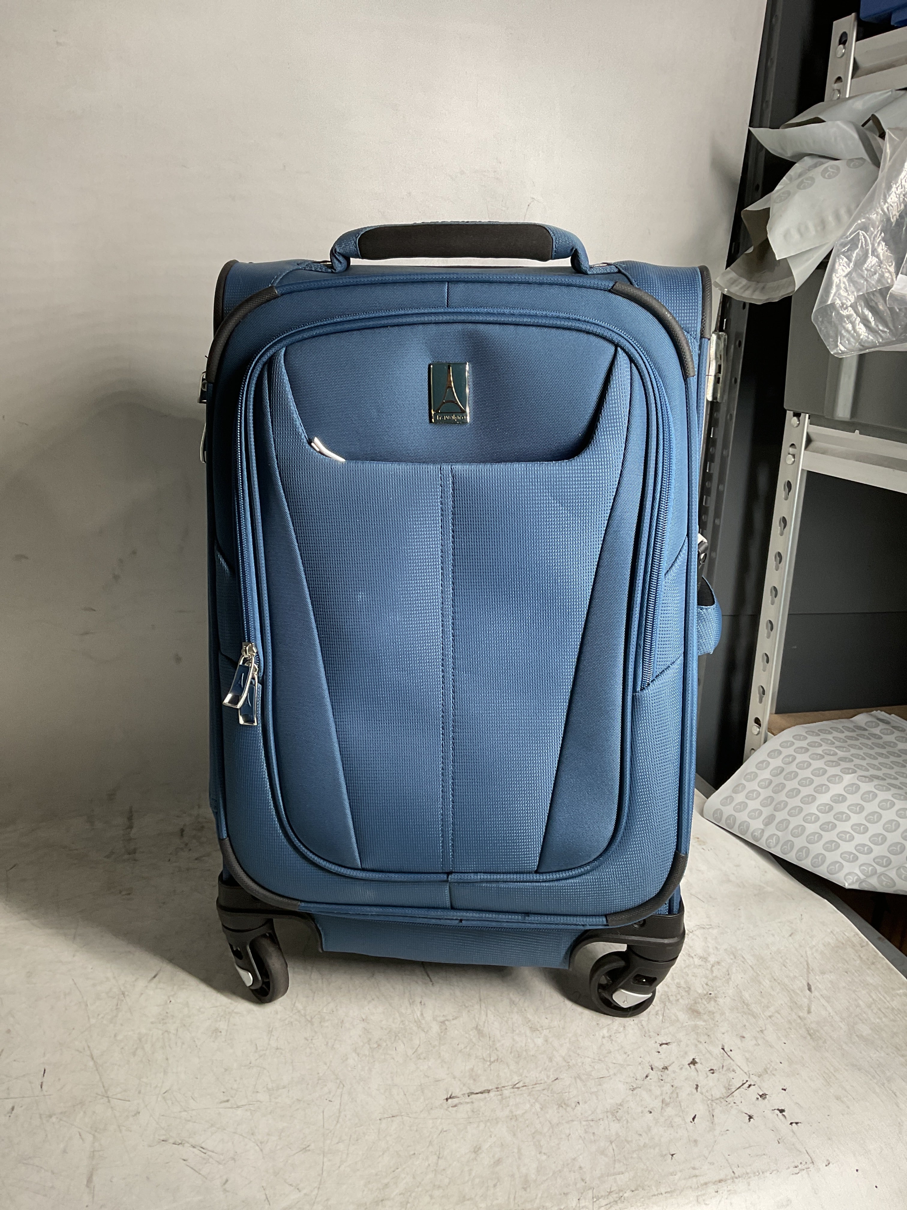 Travelpro Maxlite 5 Softside Expandable Luggage with 4 Spinner Wheels, Lightweight Suitcase, Men and Women ( Ensign Blue , Carry-on 21-Inch ) Ensign Blue Carry On 21 Inch U55