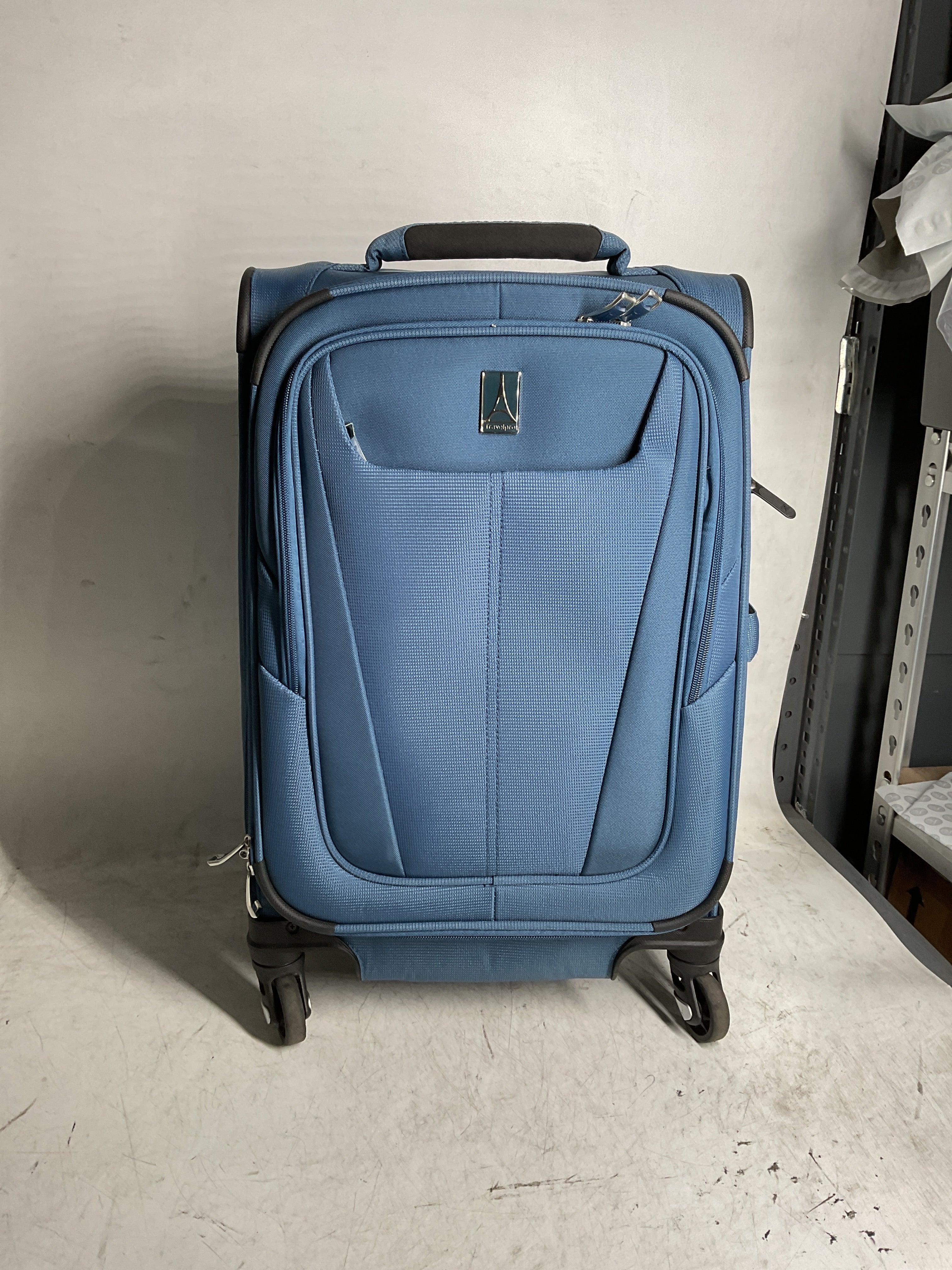 Travelpro Maxlite 5 Softside Expandable Luggage with 4 Spinner Wheels, Lightweight Suitcase, Men and Women ( Ensign Blue , Carry-on 21-Inch ) Ensign Blue Carry On 21 Inch U56