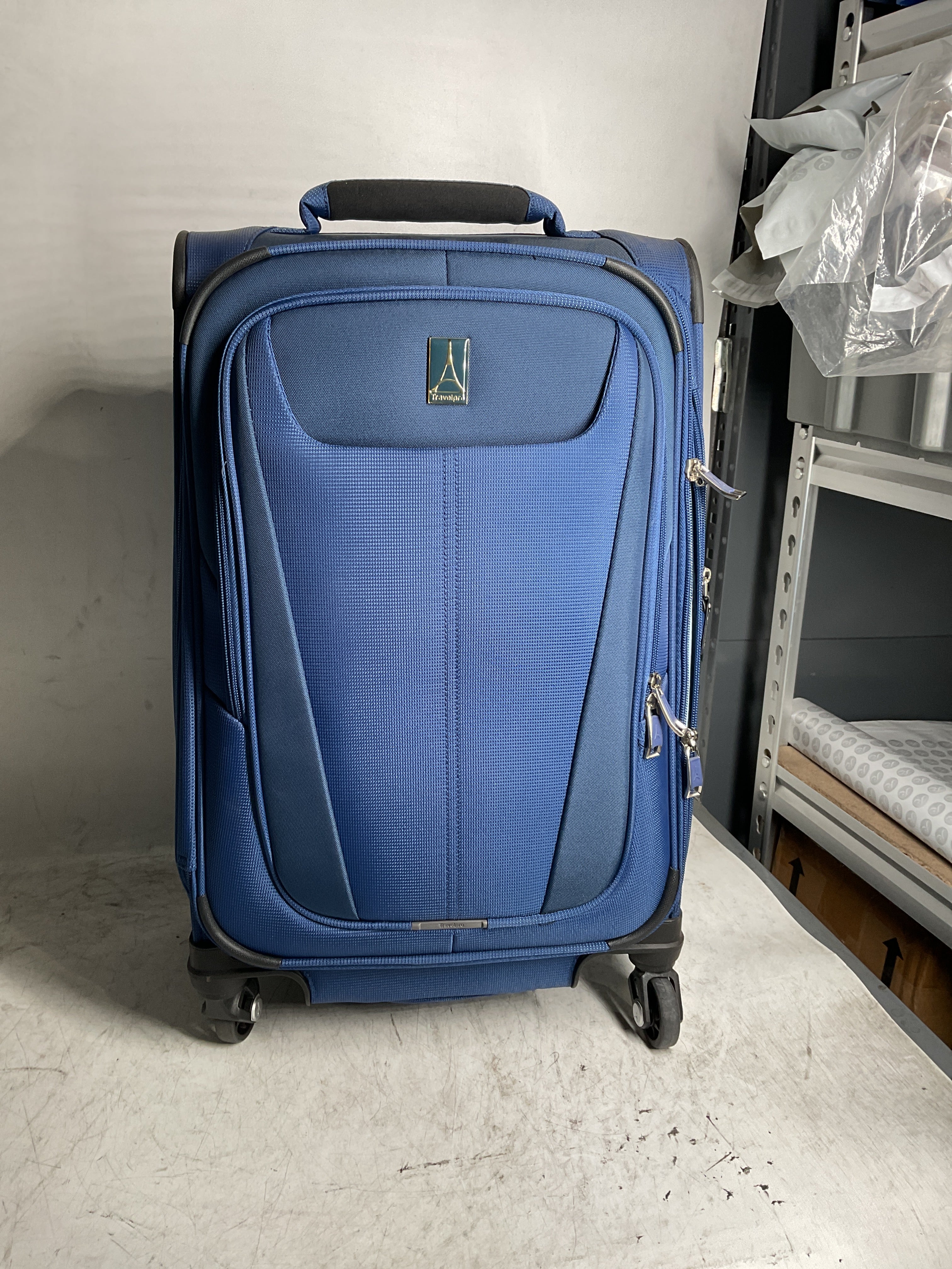 Travelpro Maxlite 5 Softside Expandable Luggage with 4 Spinner Wheels, Lightweight Suitcase, Men and Women ( Ensign Blue , Carry-on 21-Inch ) Ensign Blue Carry On 21 Inch U59