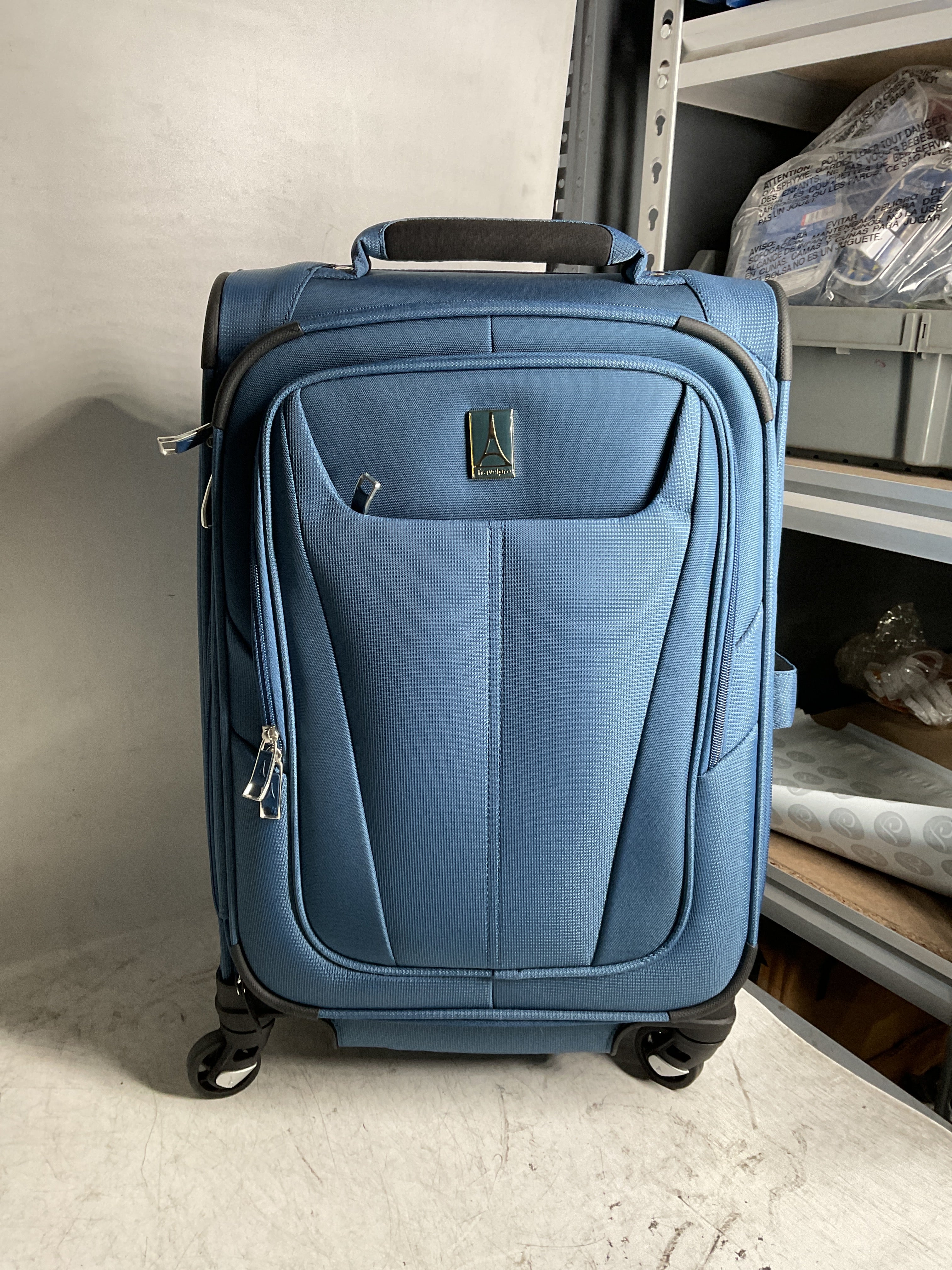 Travelpro Maxlite 5 Softside Expandable Luggage with 4 Spinner Wheels, Lightweight Suitcase, Men and Women ( Ensign Blue , Carry-on 21-Inch ) Ensign Blue Carry On 21 Inch U61