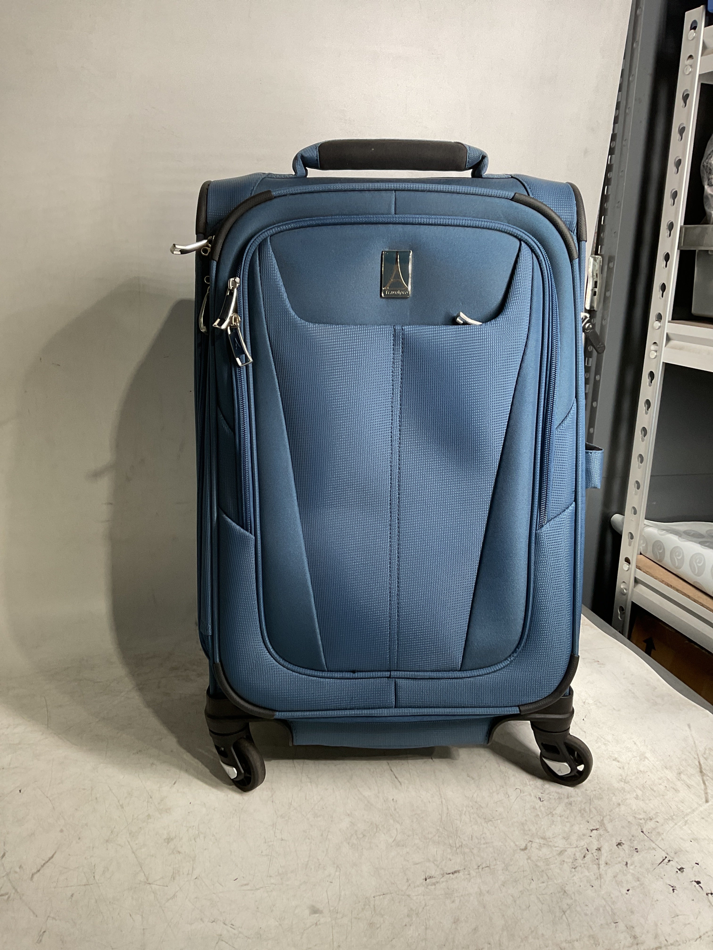 Travelpro Maxlite 5 Softside Expandable Luggage with 4 Spinner Wheels, Lightweight Suitcase, Men and Women ( Ensign Blue , Carry-on 21-Inch ) Ensign Blue Carry On 21 Inch U69