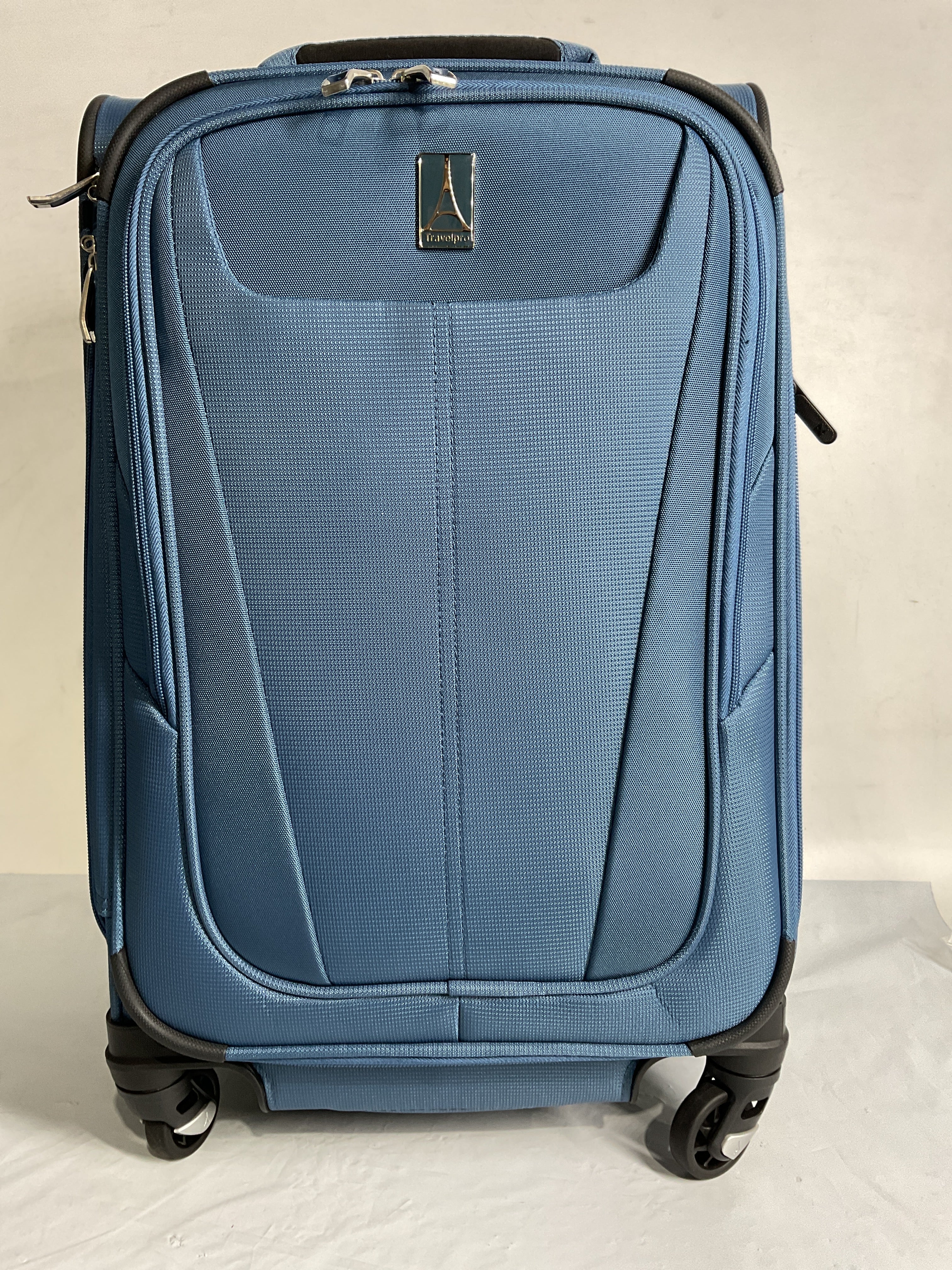 Travelpro Maxlite 5 Softside Expandable Luggage with 4 Spinner Wheels, Lightweight Suitcase, Men and Women ( Ensign Blue , Carry-on 21-Inch ) Ensign Blue Carry On 21 Inch U77