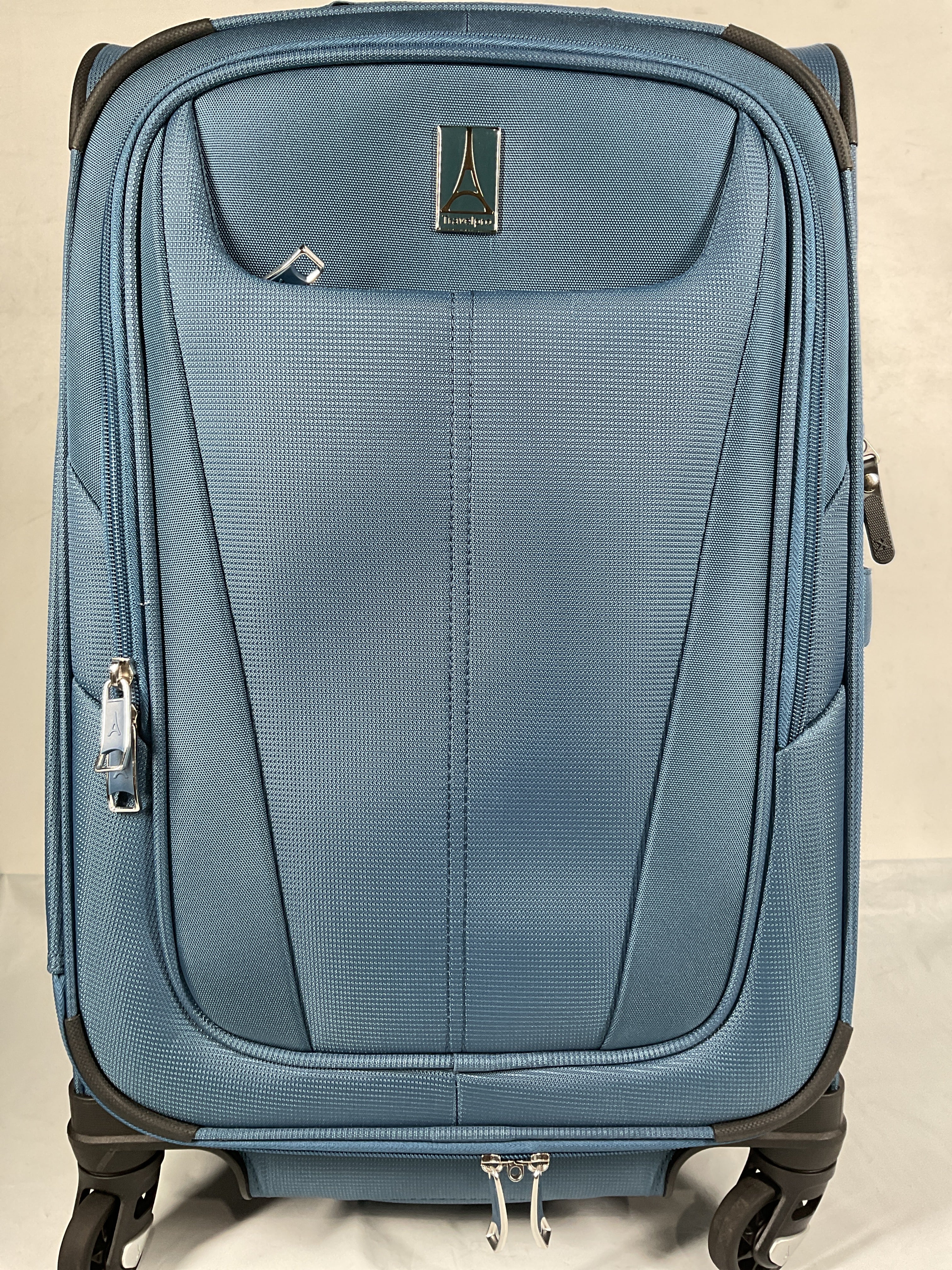 Travelpro Maxlite 5 Softside Expandable Luggage with 4 Spinner Wheels, Lightweight Suitcase, Men and Women ( Ensign Blue , Carry-on 21-Inch ) Ensign Blue Carry On 21 Inch U81