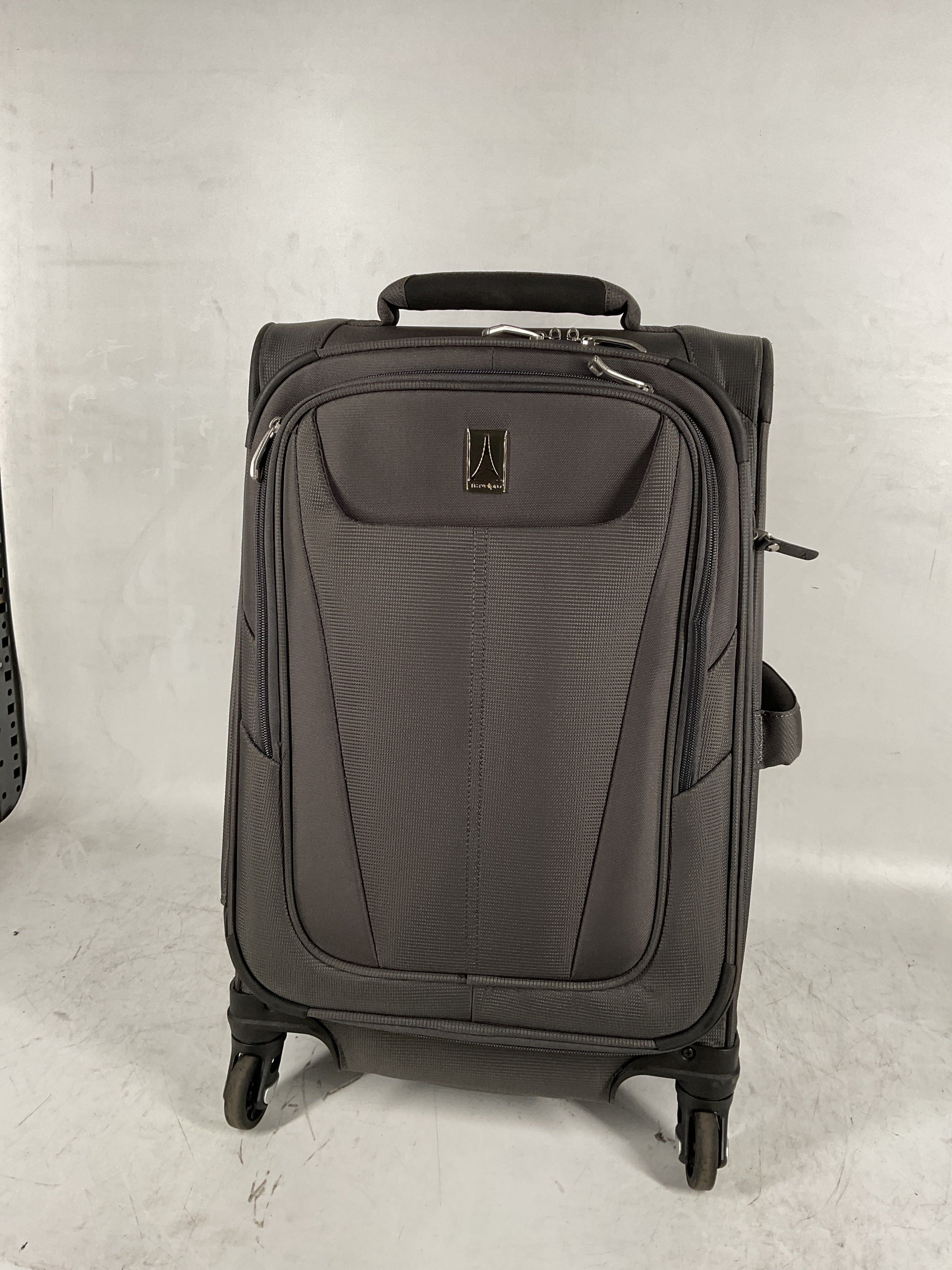 Travelpro Maxlite 5 Softside Expandable Luggage with 4 Spinner Wheels, Lightweight Suitcase, Men and Women Shadow Grey Compact Carry On 20 Inch U3