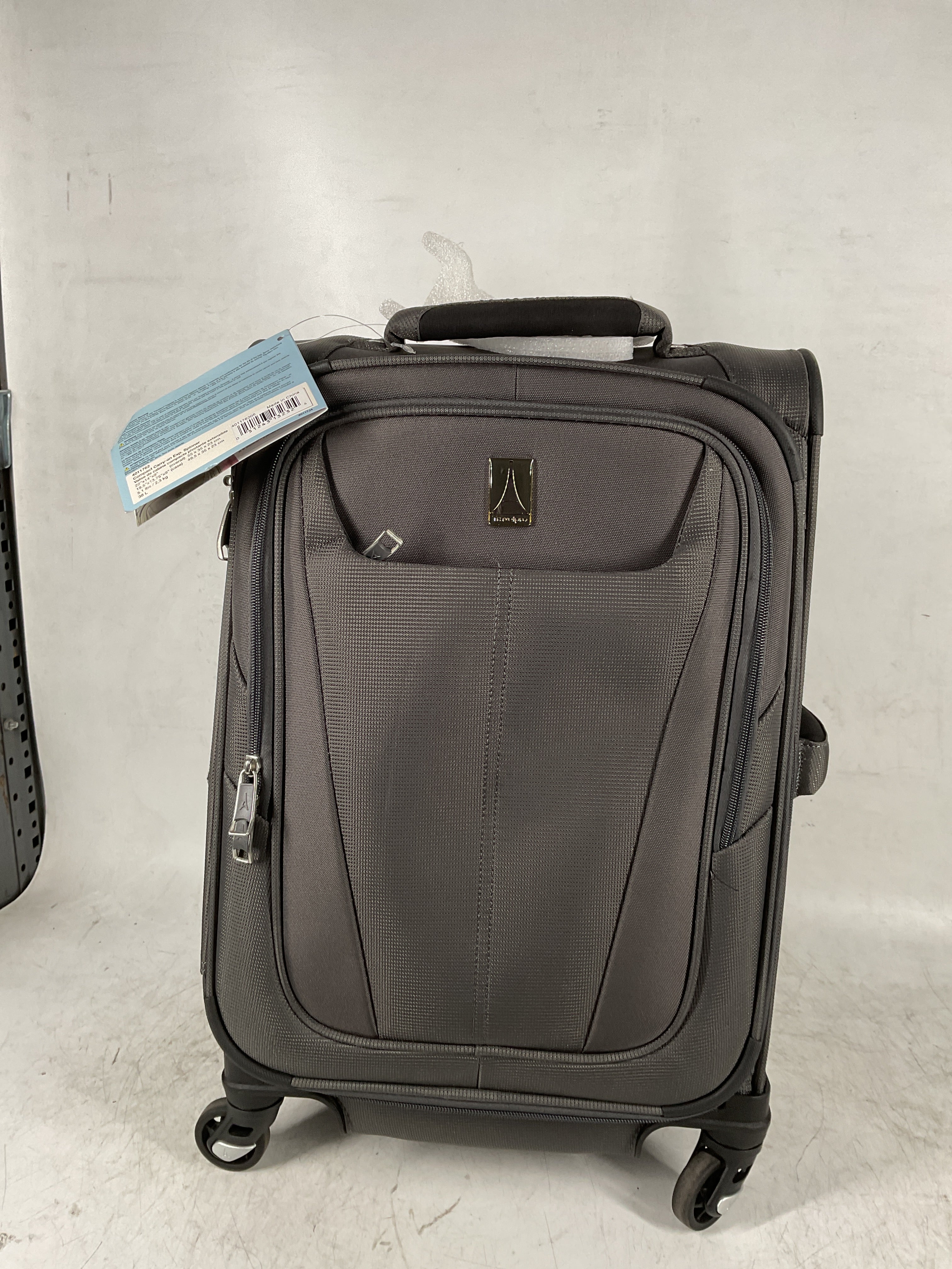 Travelpro Maxlite 5 Softside Expandable Luggage with 4 Spinner Wheels, Lightweight Suitcase, Men and Women ( Shadow Grey , Compact Carry-on 20-Inch ) Shadow Grey Compact Carry On 20 Inch U4