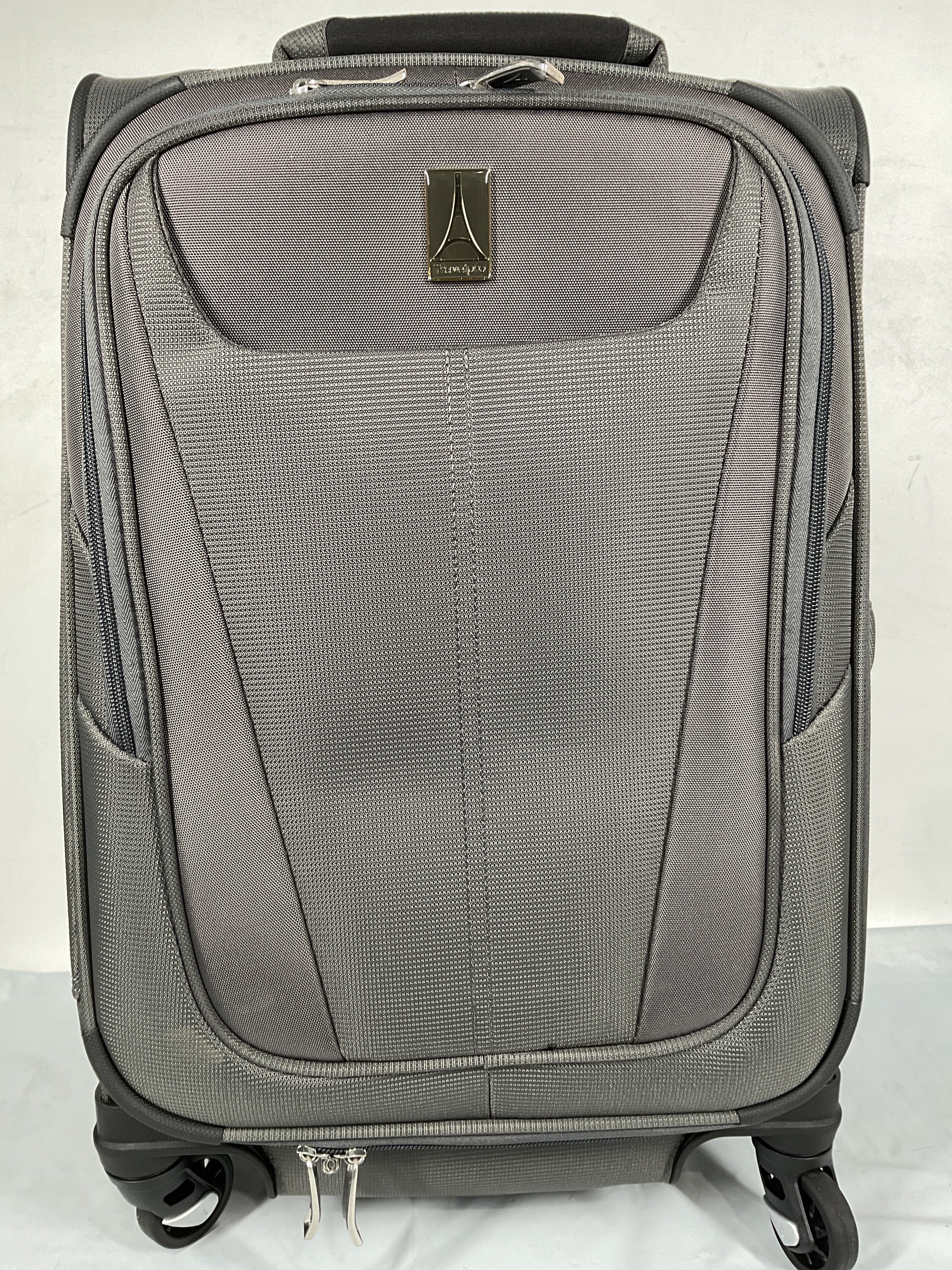 Travelpro Maxlite 5 Softside Expandable Luggage with 4 Spinner Wheels, Lightweight Suitcase, Men and Women ( Shadow Grey , Compact Carry-on 20-Inch ) Shadow Grey Compact Carry On 20 Inch U6