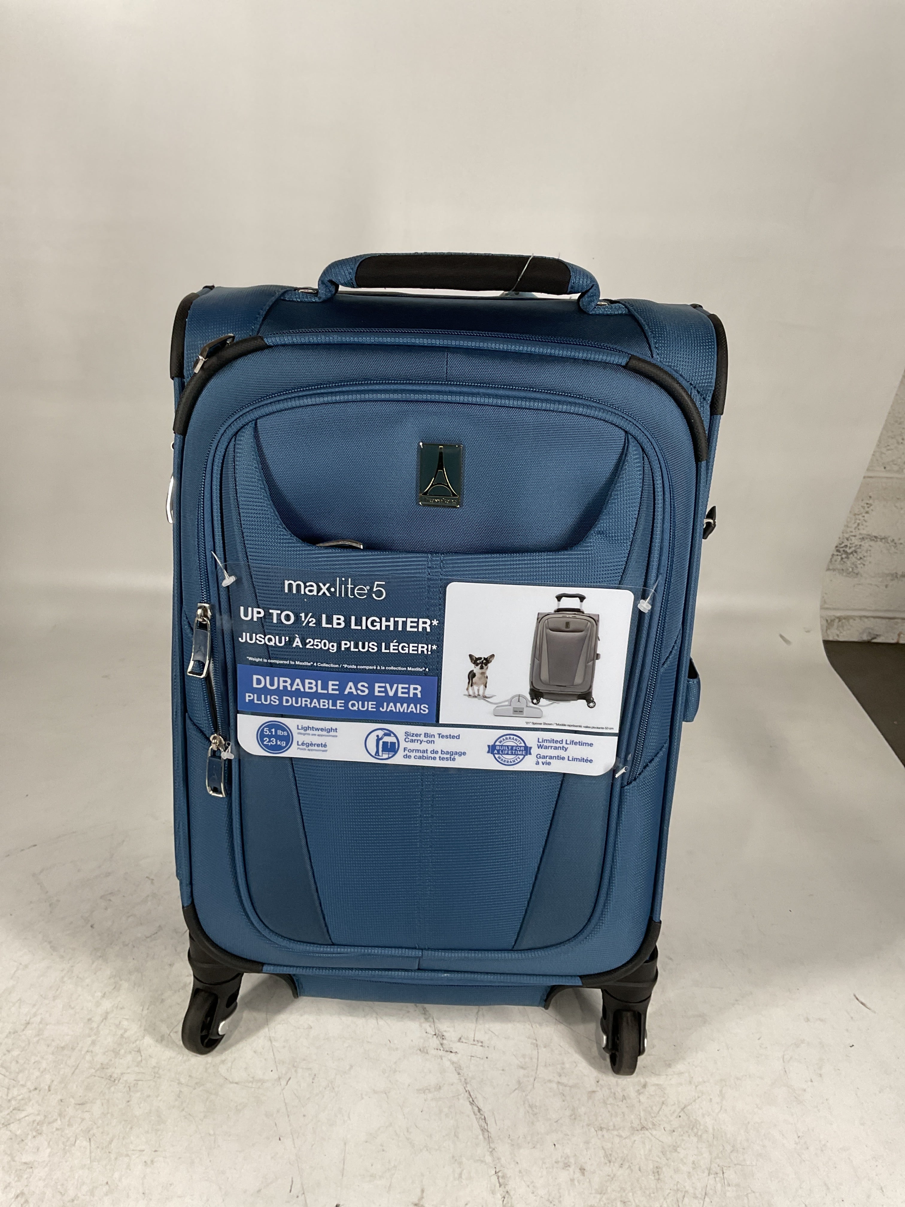Travelpro Maxlite 5 Softside Expandable Luggage with 4 Spinner Wheels, Lightweight Suitcase, Men and Women U1