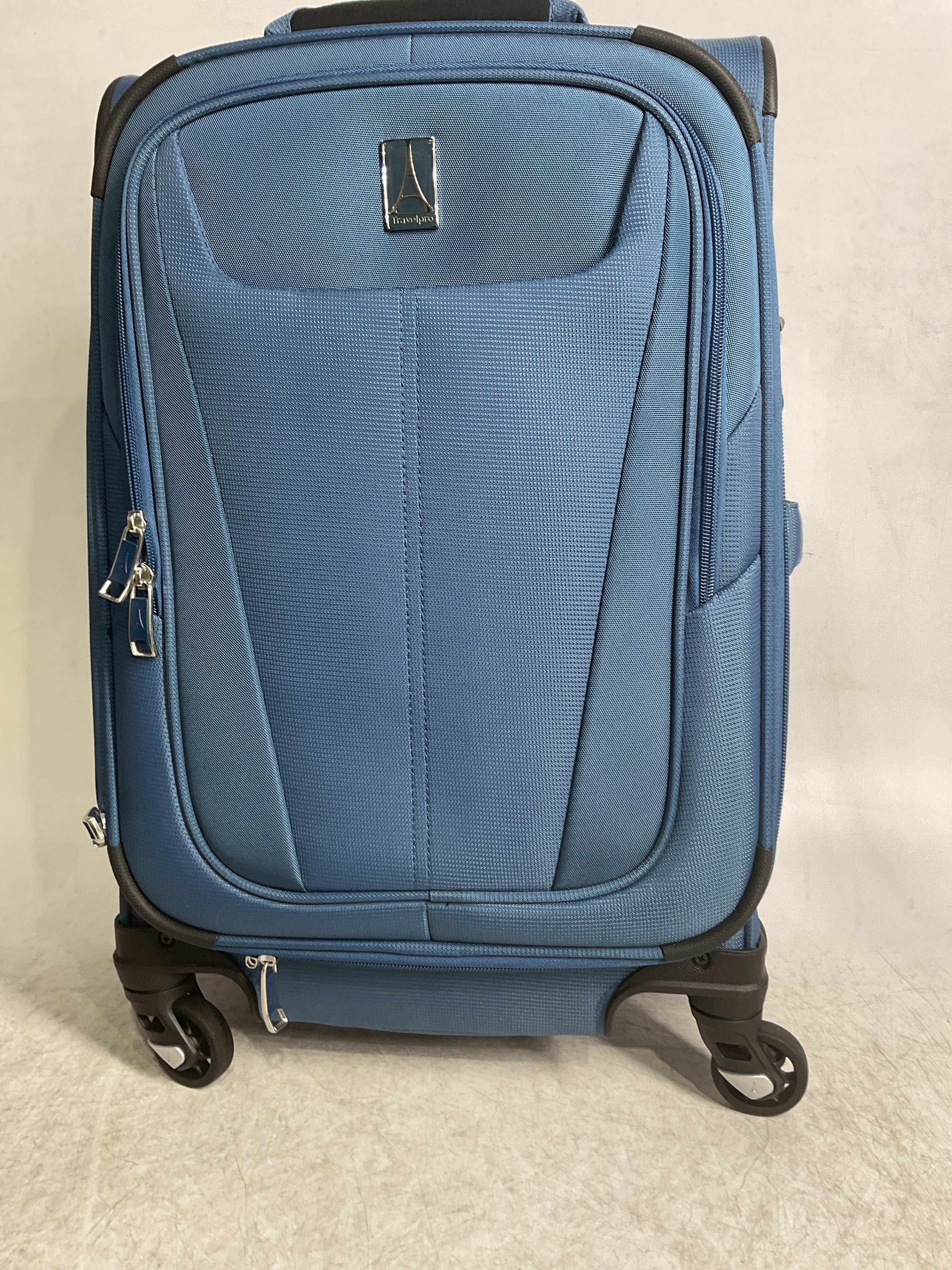 Travelpro Maxlite 5 Softside Expandable Luggage with 4 Spinner Wheels, Lightweight Suitcase, Men and Women ( Ensign Blue , Compact Carry-on 20-Inch ) Ensign Blue Compact Carry On 20 Inch U15