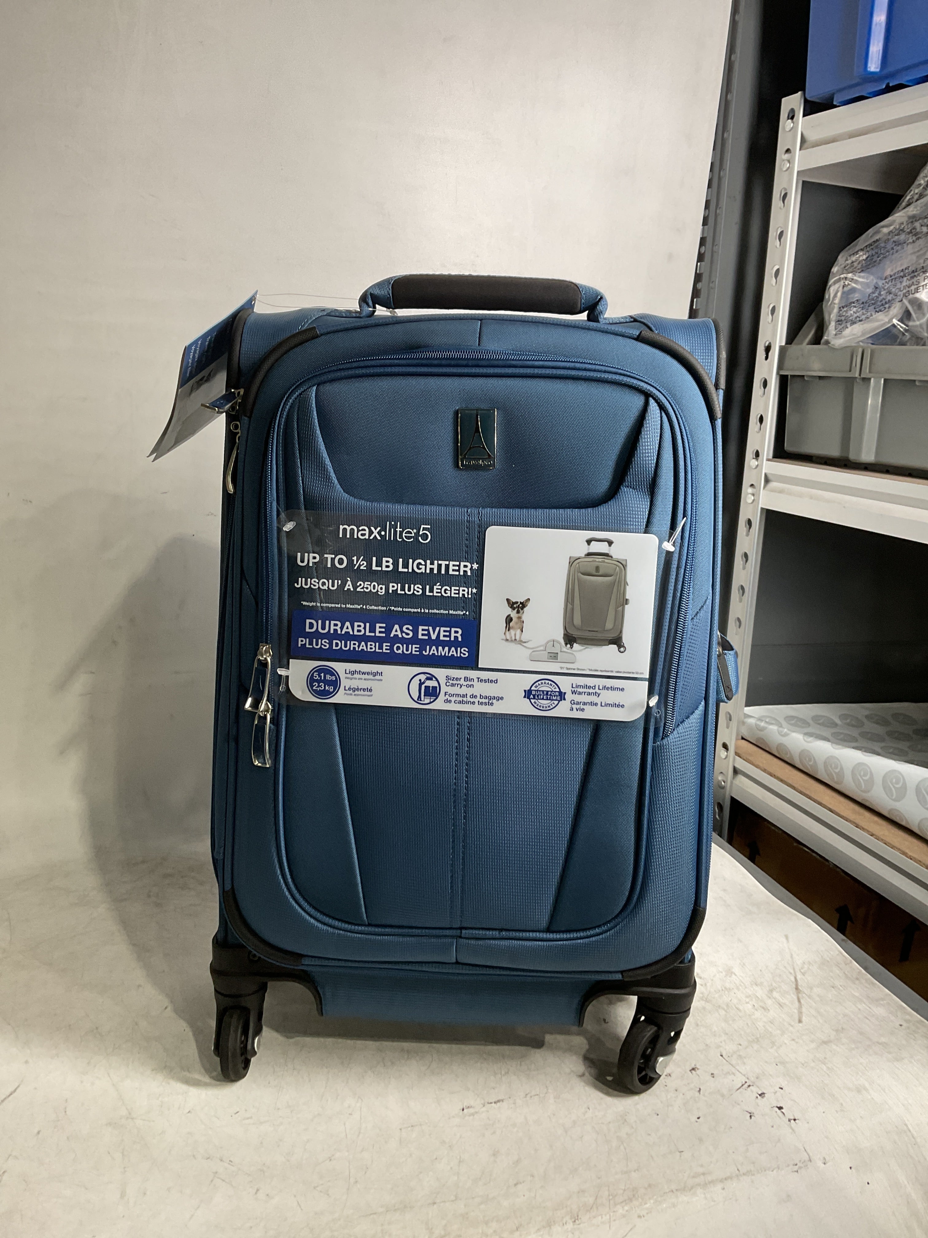 Travelpro Maxlite 5 Softside Expandable Luggage with 4 Spinner Wheels, Lightweight Suitcase, Men and Women ( Ensign Blue , Compact Carry-on 20-Inch ) Ensign Blue Compact Carry On 20 Inch U7