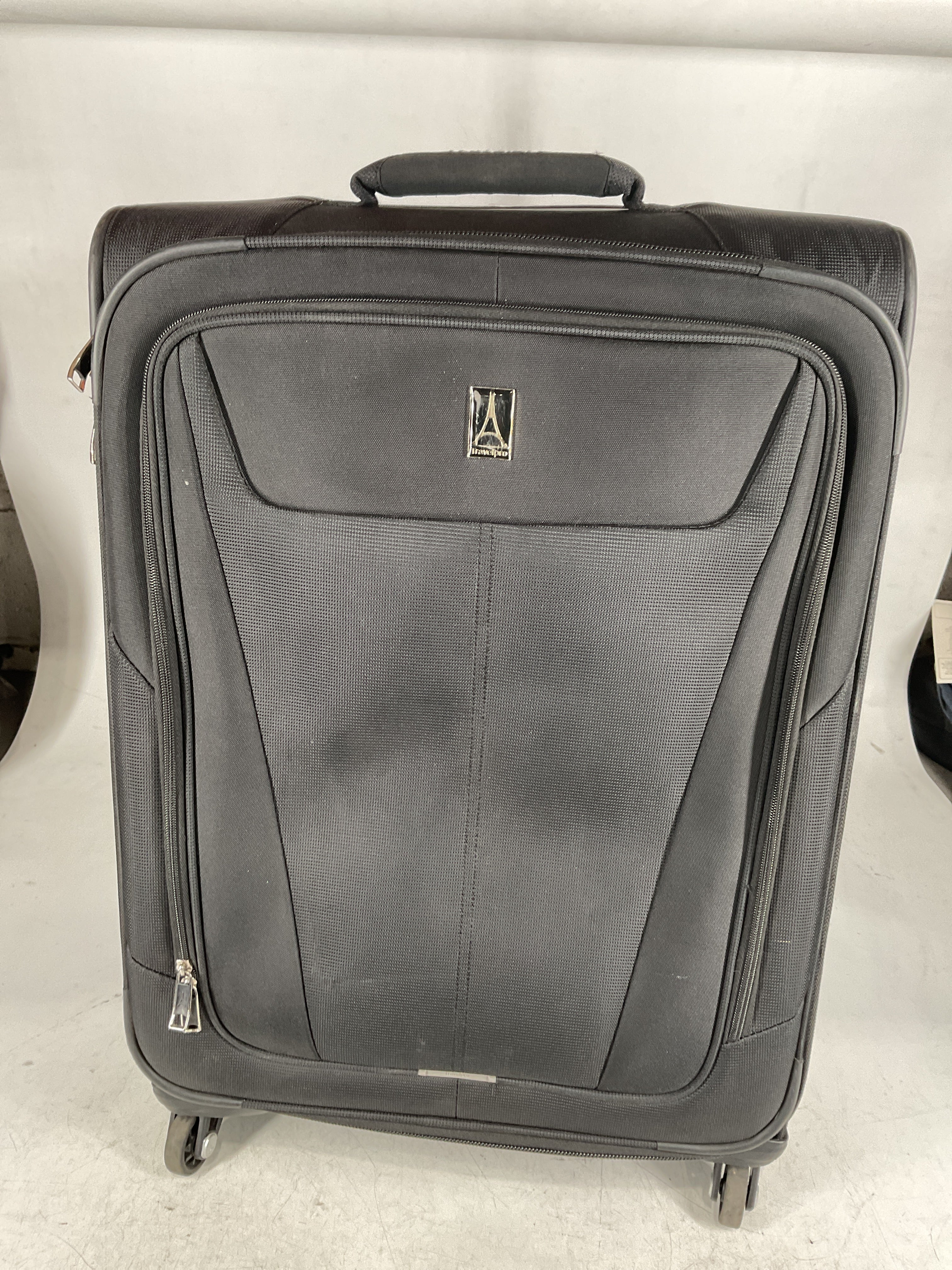 Travelpro Maxlite 5 Softside Expandable Luggage with 4 Spinner Wheels, Lightweight Suitcase, Men and Women U20