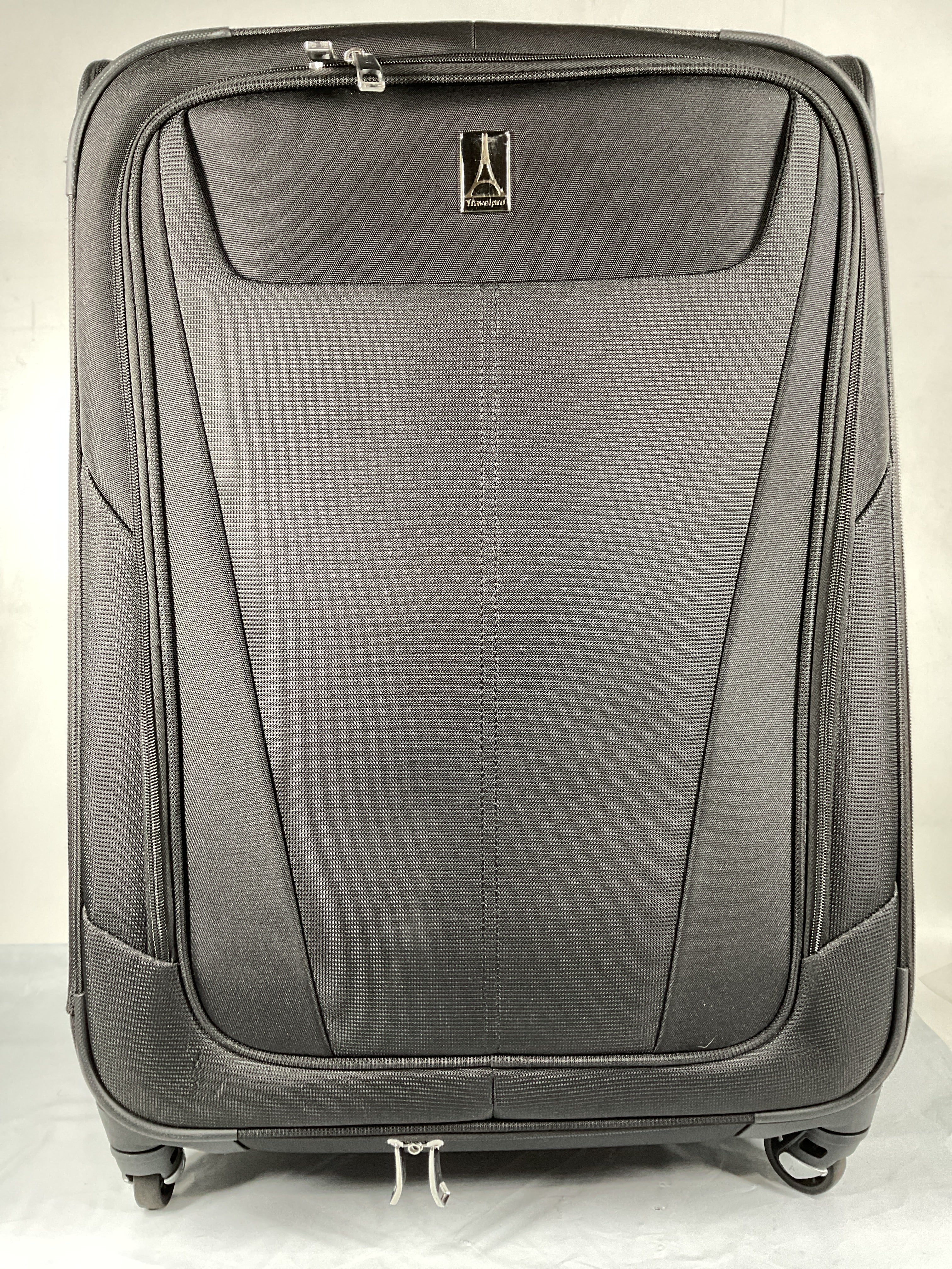 Travelpro Maxlite 5 Softside Expandable Luggage with 4 Spinner Wheels, Lightweight Suitcase, Men and Women ( Black , Checked-Medium 25-Inch ) Black Checked Medium 25 Inch U32