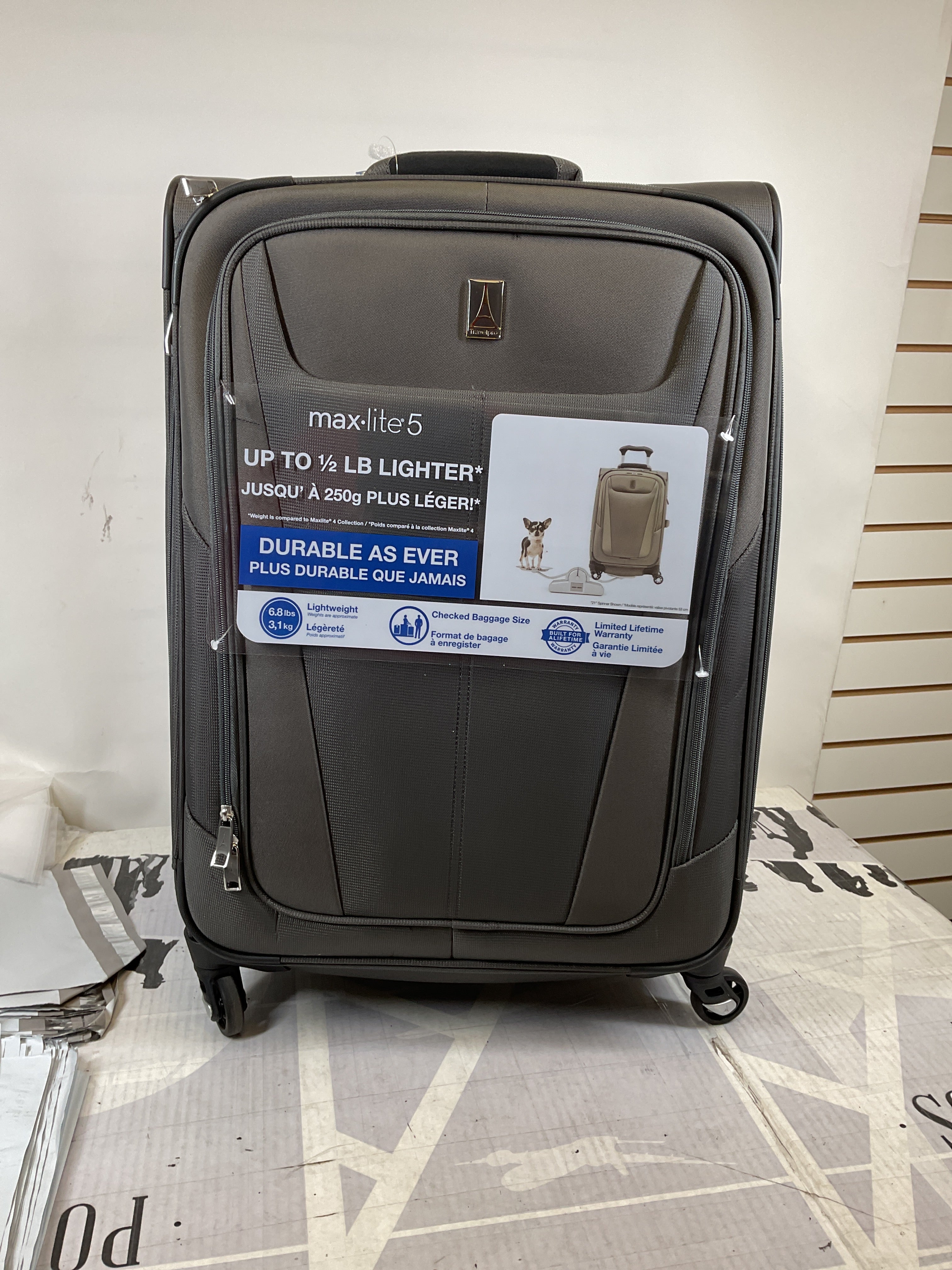 Travelpro Maxlite 5 Softside Expandable Luggage with 4 Spinner Wheels, Lightweight Suitcase, Men and Women ( Shadow Grey , Checked-Medium 25-Inch ) Shadow Grey Checked Medium 25 Inch U19