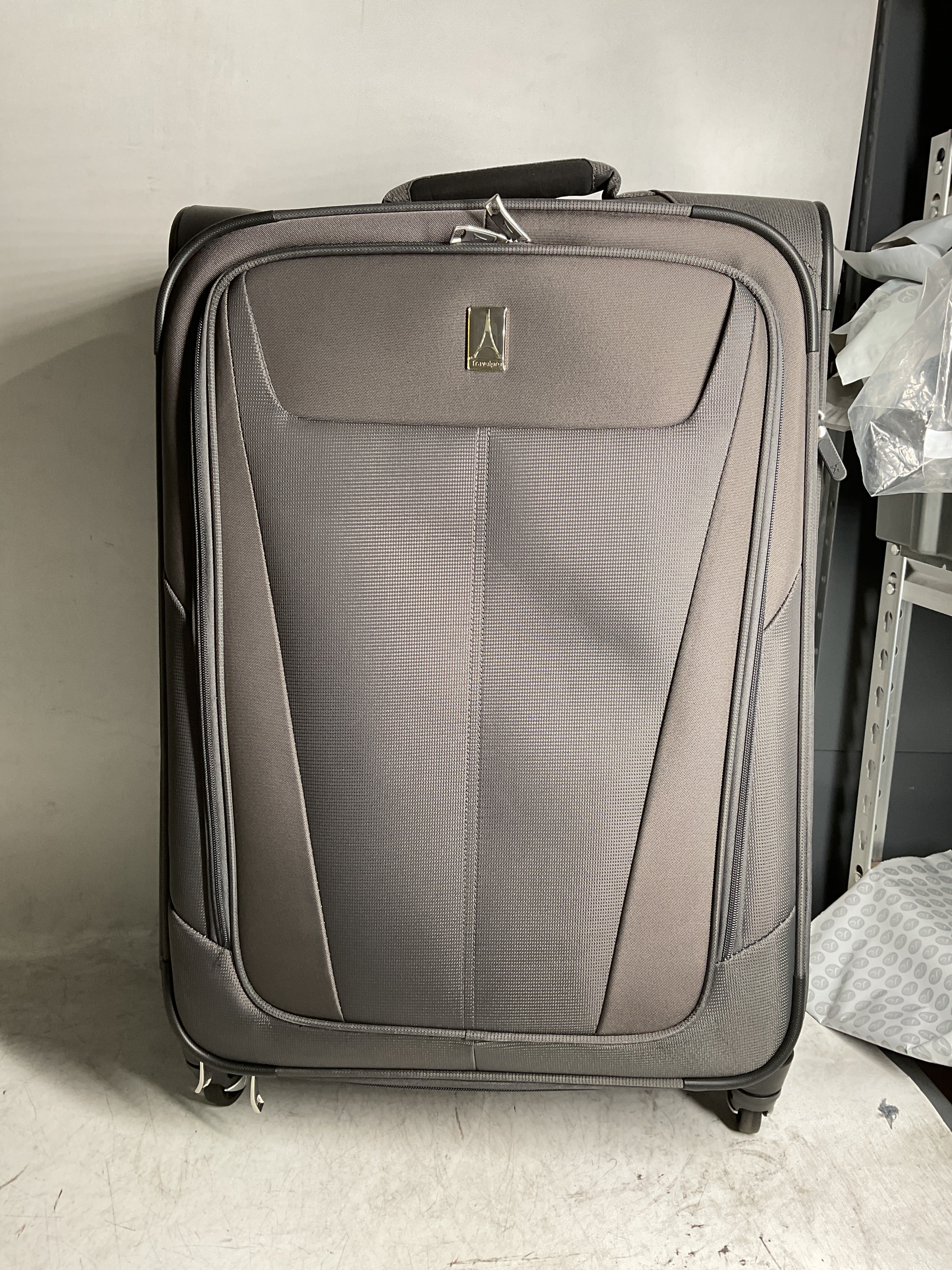 Travelpro Maxlite 5 Softside Expandable Luggage with 4 Spinner Wheels, Lightweight Suitcase, Men and Women ( Shadow Grey , Checked-Medium 25-Inch ) Shadow Grey Checked Medium 25 Inch U4