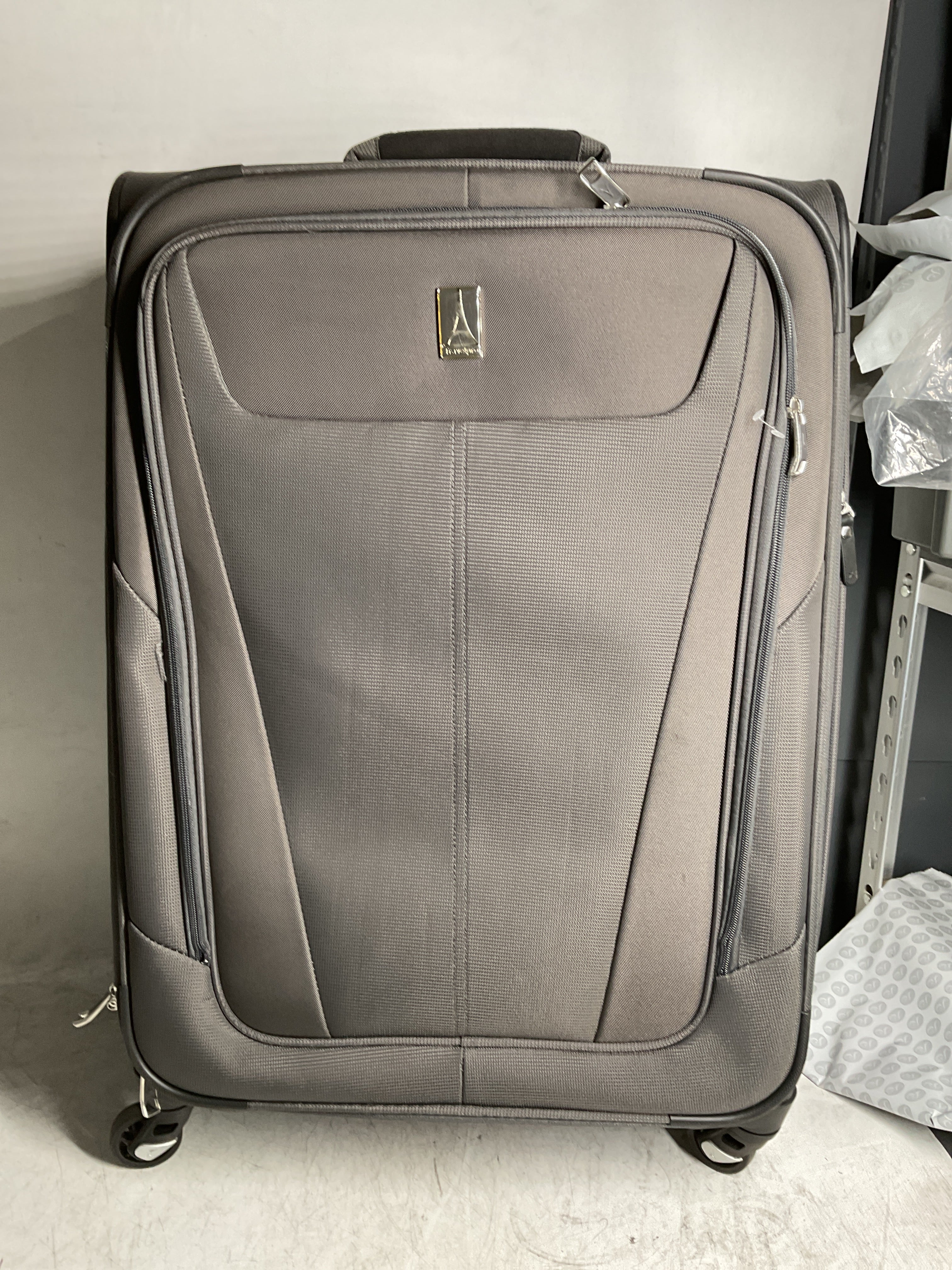 Travelpro Maxlite 5 Softside Expandable Luggage with 4 Spinner Wheels, Lightweight Suitcase, Men and Women ( Shadow Grey , Checked-Medium 25-Inch ) Shadow Grey Checked Medium 25 Inch U5