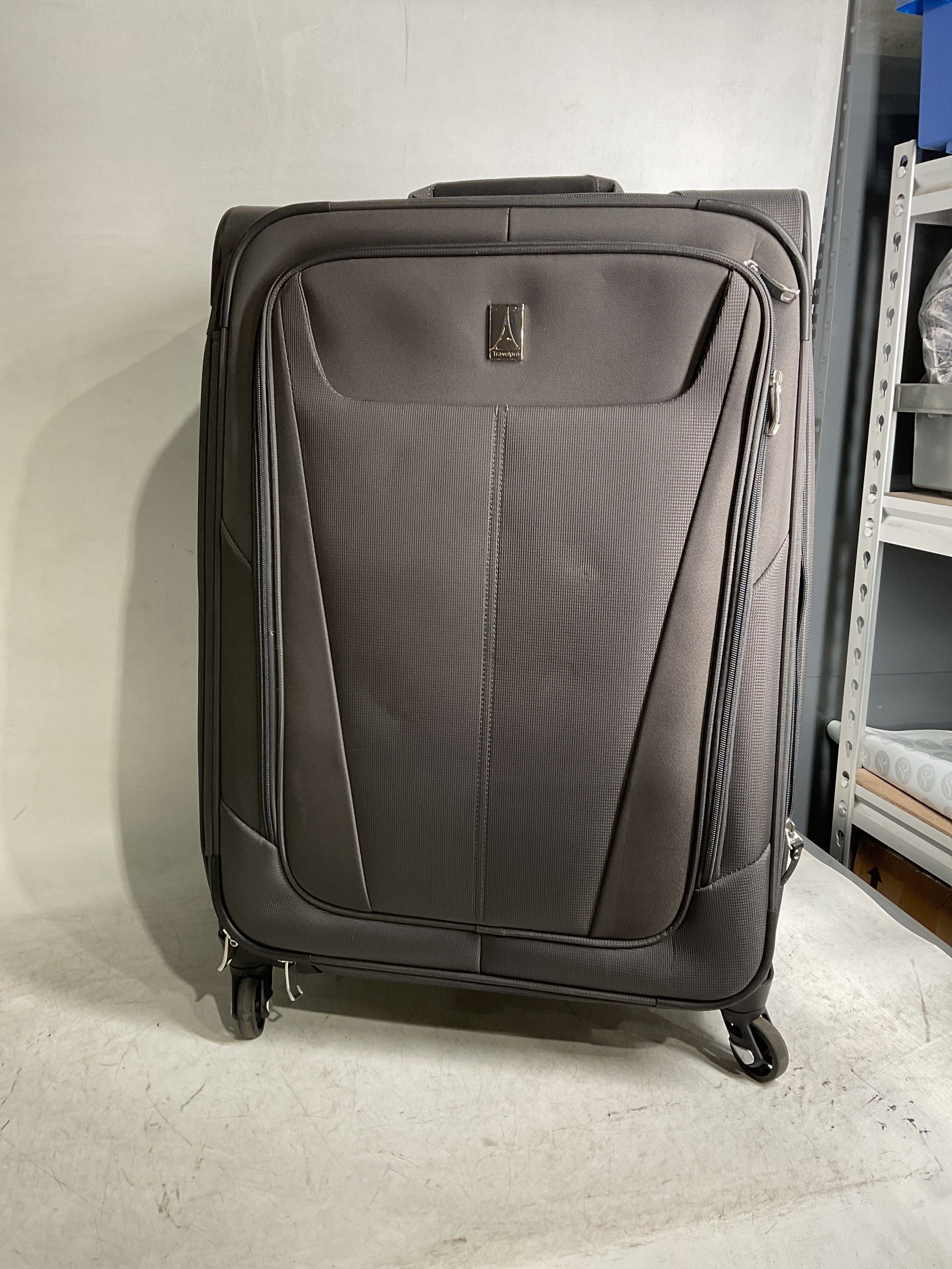 Travelpro Maxlite 5 Softside Expandable Luggage with 4 Spinner Wheels, Lightweight Suitcase, Men and Women ( Shadow Grey , Checked-Medium 25-Inch ) Shadow Grey Checked Medium 25 Inch U6