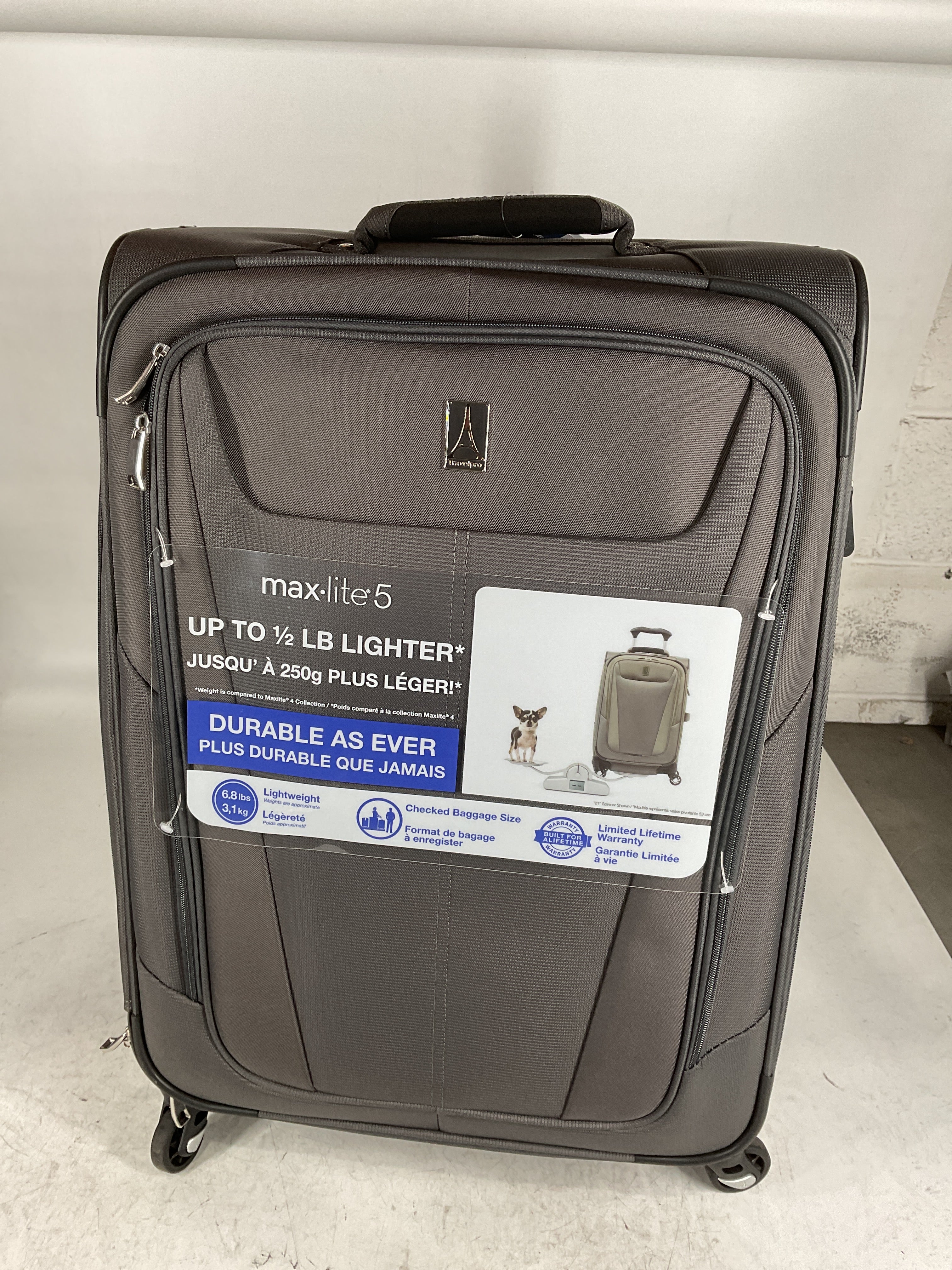 Travelpro Maxlite 5 Softside Expandable Luggage with 4 Spinner Wheels, Lightweight Suitcase, Men and Women U5