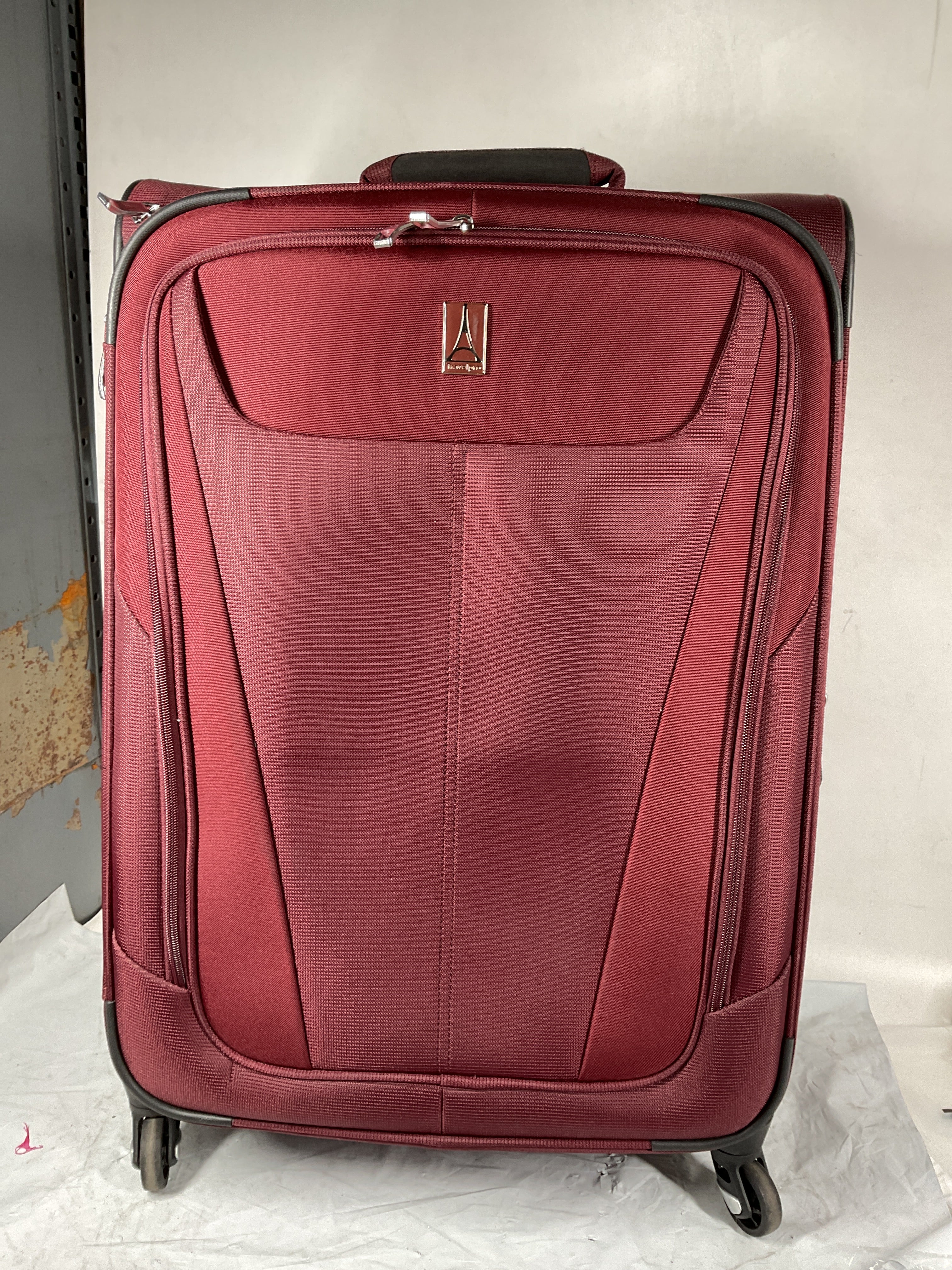 Travelpro Maxlite 5 Softside Expandable Luggage with 4 Spinner Wheels, Lightweight Suitcase, Men and Women ( Burgundy , Checked-Medium 25-Inch ) Burgundy Checked Medium 25 Inch U24