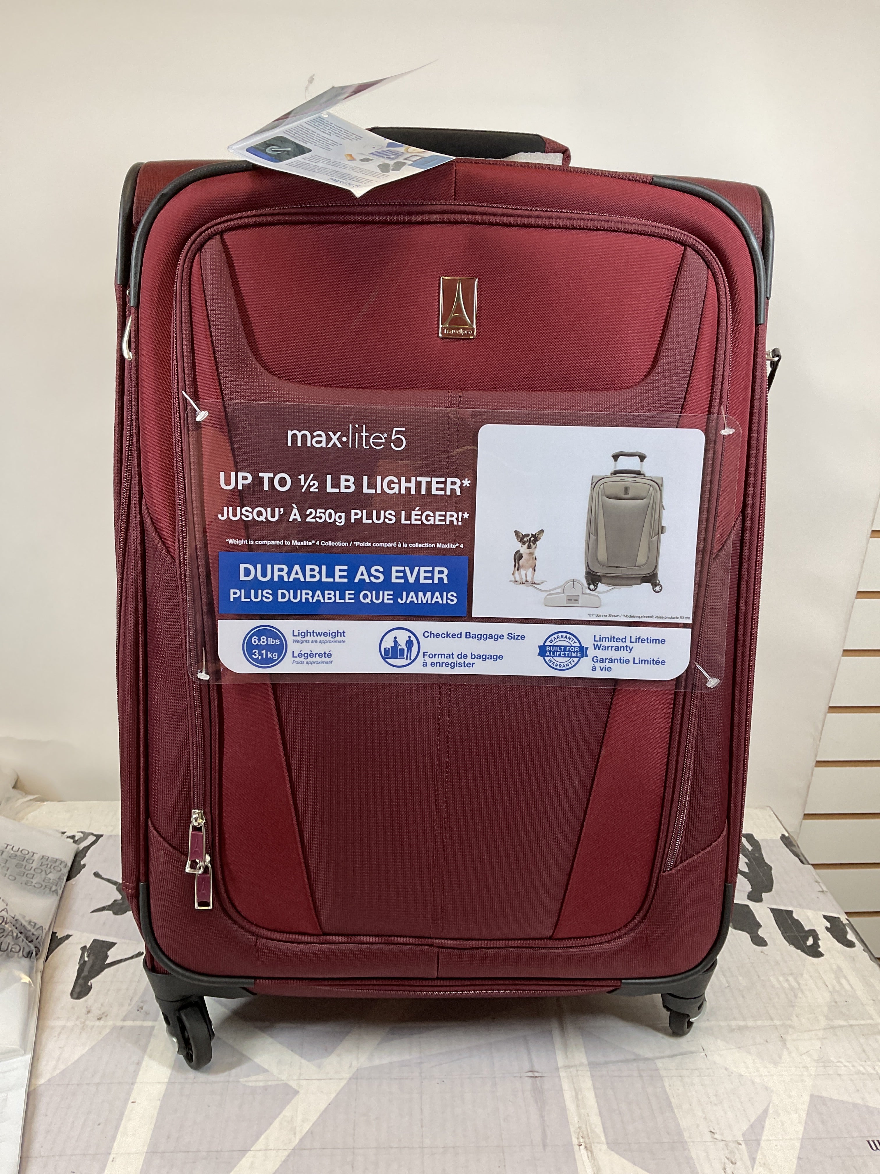 Travelpro Maxlite 5 Softside Expandable Luggage with 4 Spinner Wheels, Lightweight Suitcase, Men and Women ( Burgundy , Checked-Medium 25-Inch ) Burgundy Checked Medium 25 Inch U27