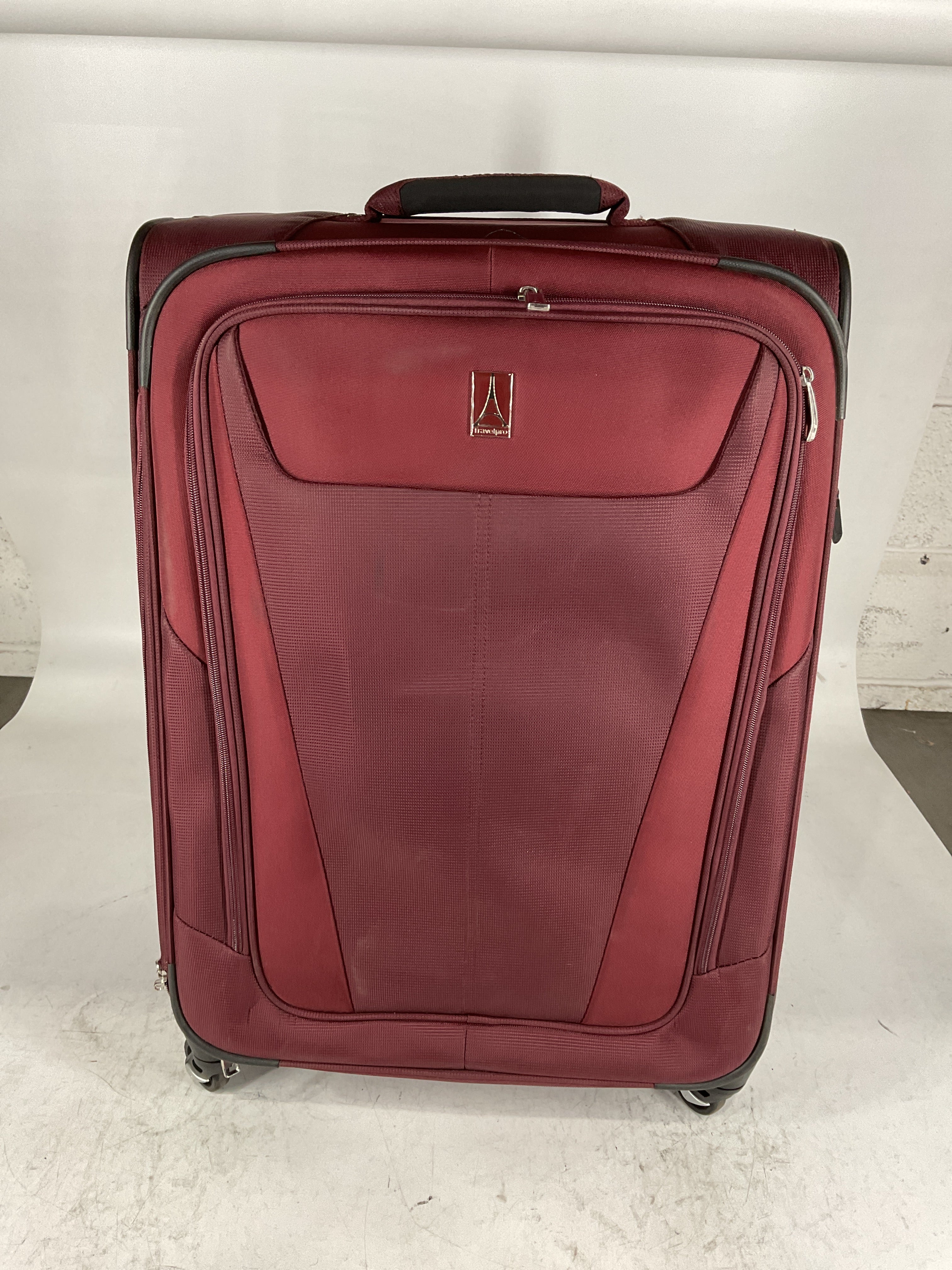 Travelpro Maxlite 5 Softside Expandable Luggage with 4 Spinner Wheels, Lightweight Suitcase, Men and Women U4