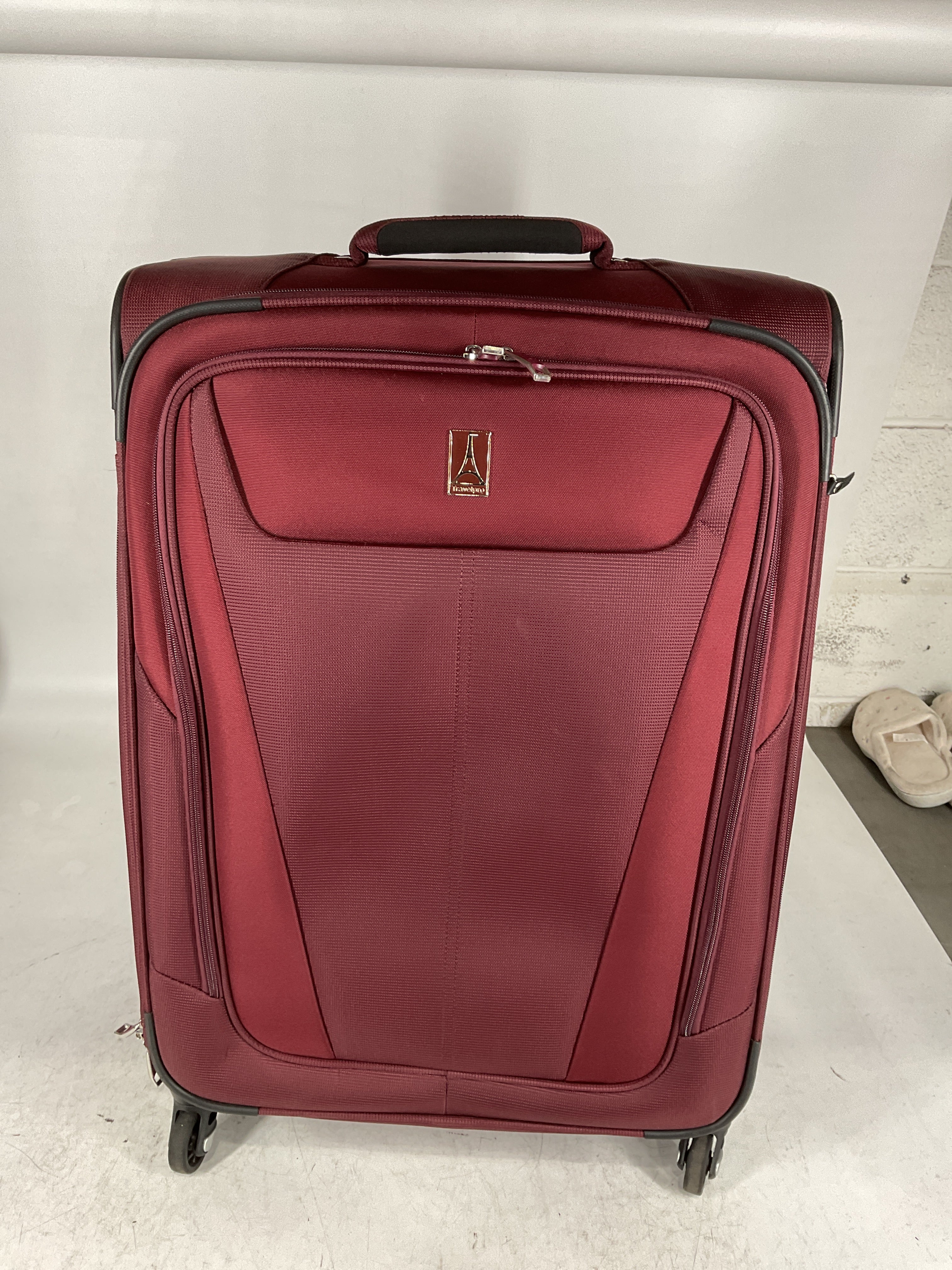 Travelpro Maxlite 5 Softside Expandable Luggage with 4 Spinner Wheels, Lightweight Suitcase, Men and Women U5