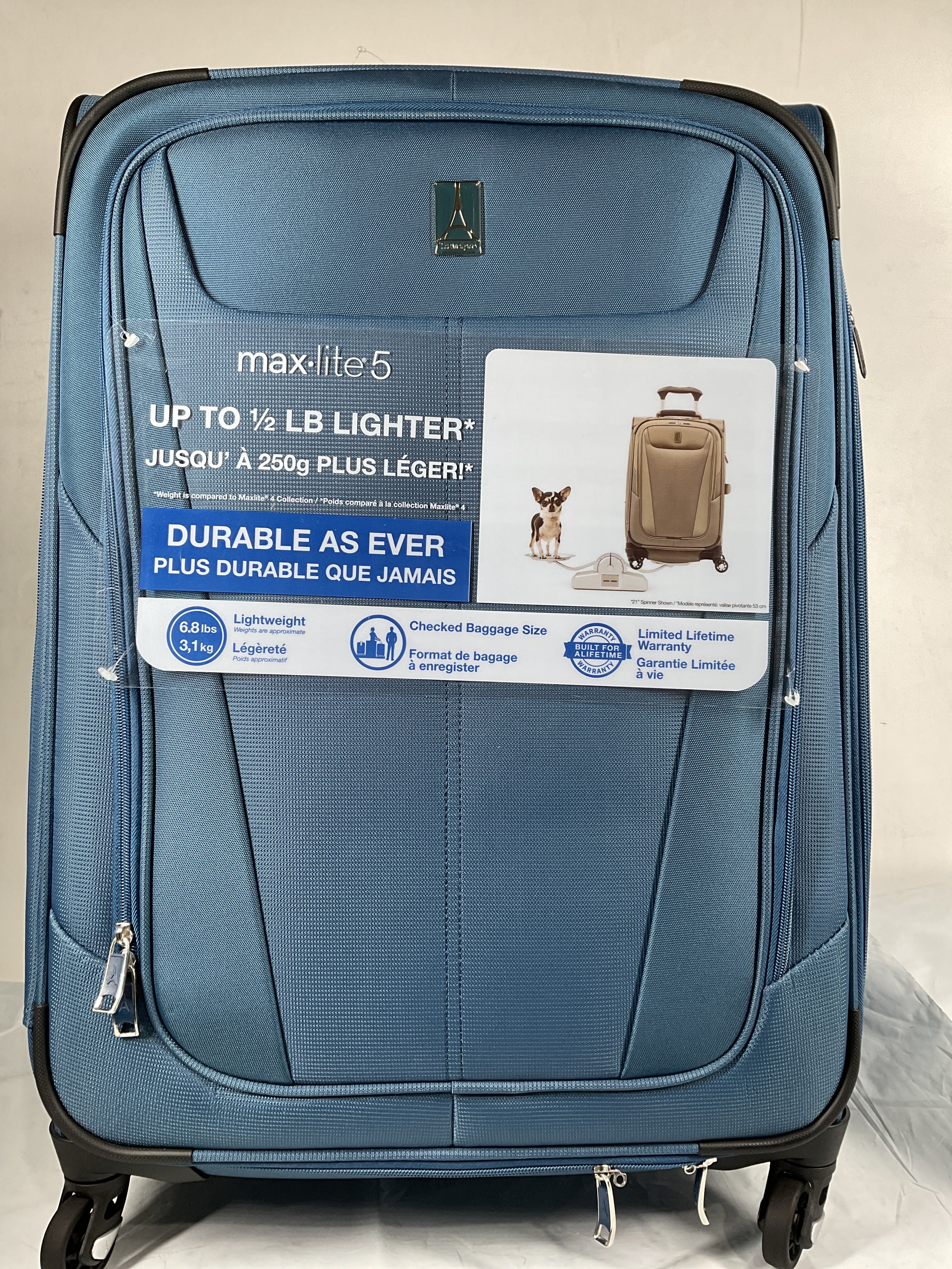 Travelpro Maxlite 5 Softside Expandable Luggage with 4 Spinner Wheels, Lightweight Suitcase, Men and Women ( Ensign Blue , Checked-Medium 25-Inch ) Ensign Blue Checked Medium 25 Inch U27