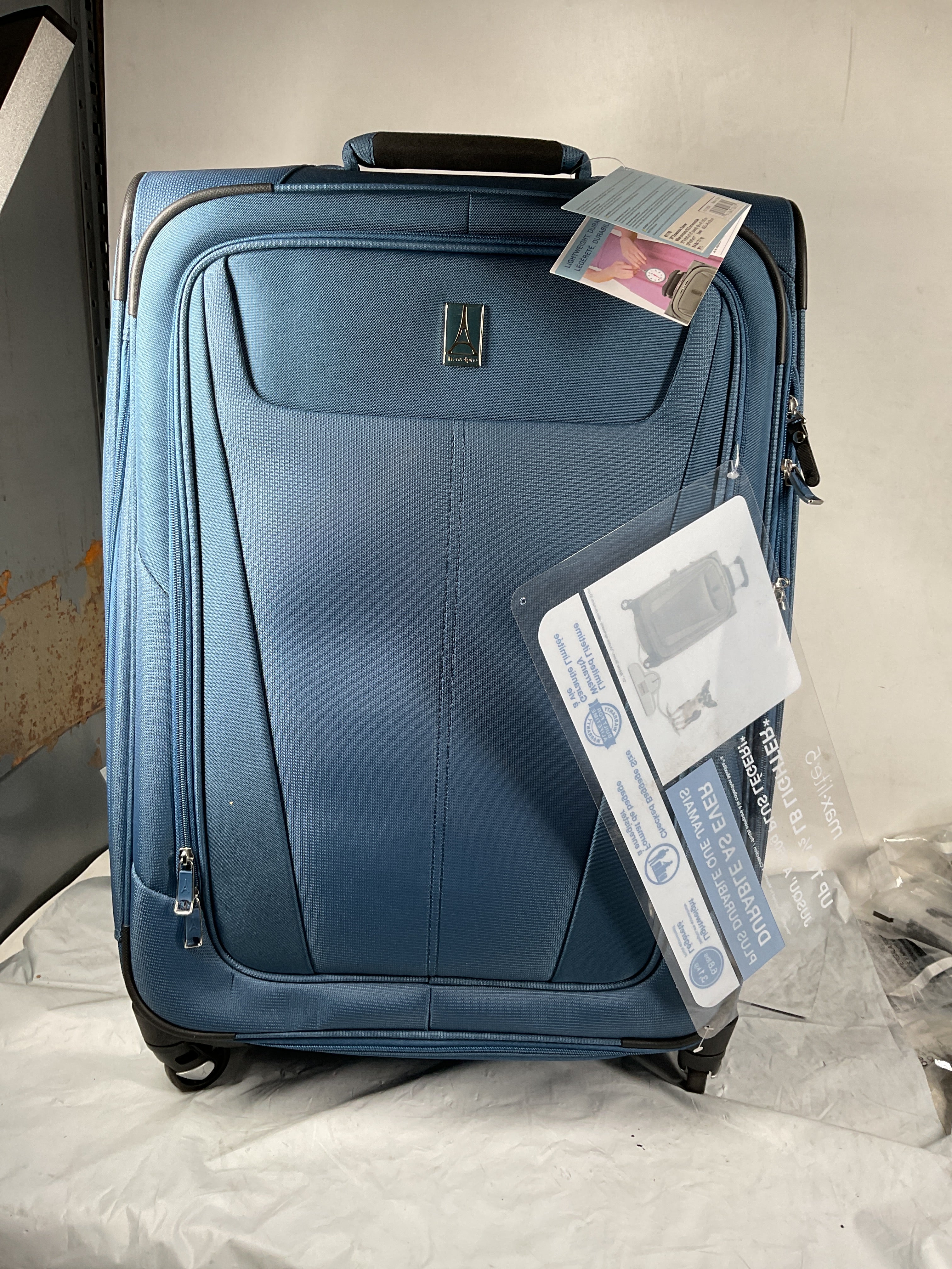 Travelpro Maxlite 5 Softside Expandable Luggage with 4 Spinner Wheels, Lightweight Suitcase, Men and Women ( Ensign Blue , Checked-Medium 25-Inch ) Ensign Blue Checked Medium 25 Inch U34