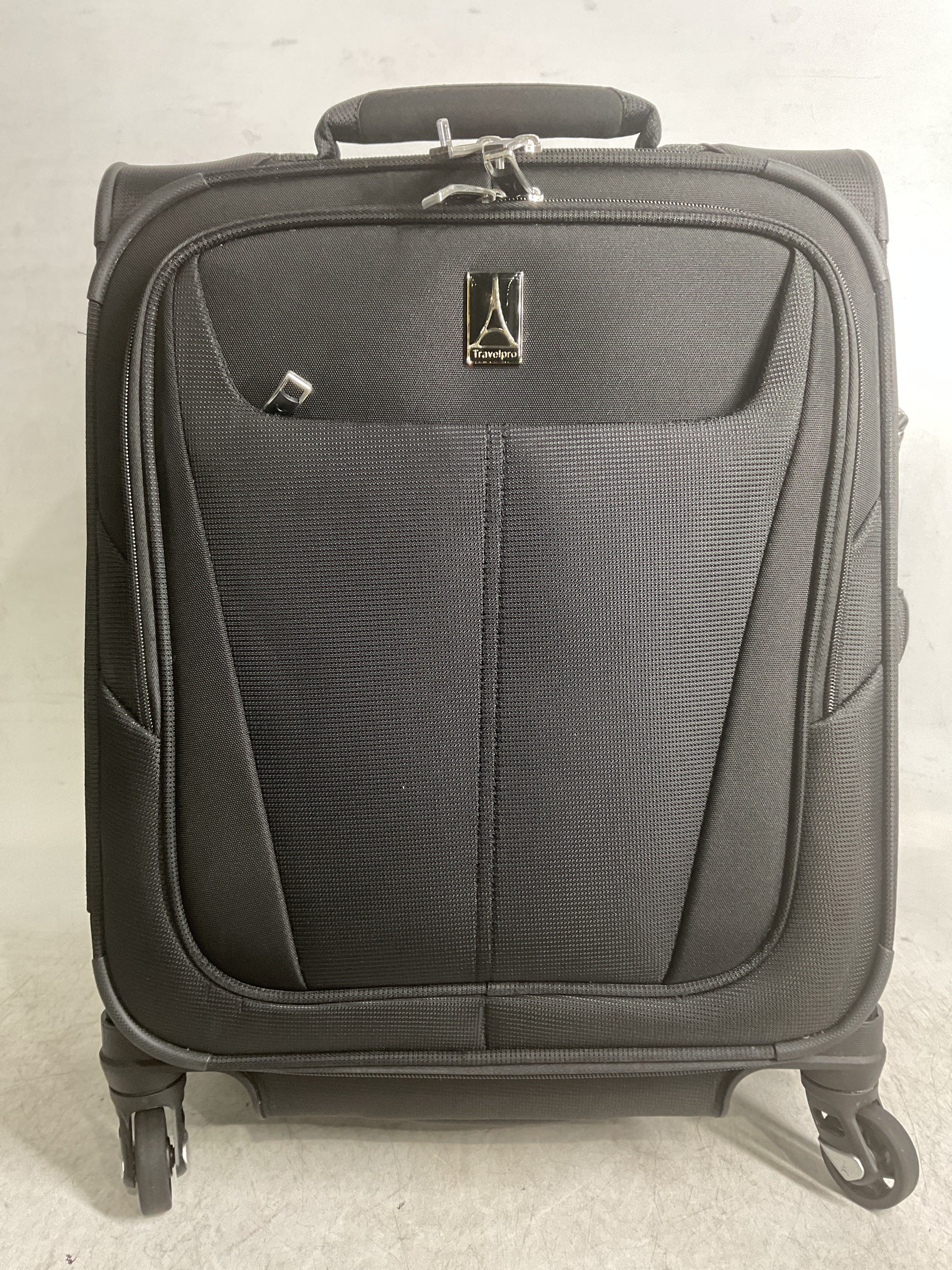 Travelpro Maxlite 5 Softside Expandable Luggage with 4 Spinner Wheels, Lightweight Suitcase, Men and Women ( Black , Carry-on 19-Inch ) Black Carry On 19 Inch U10