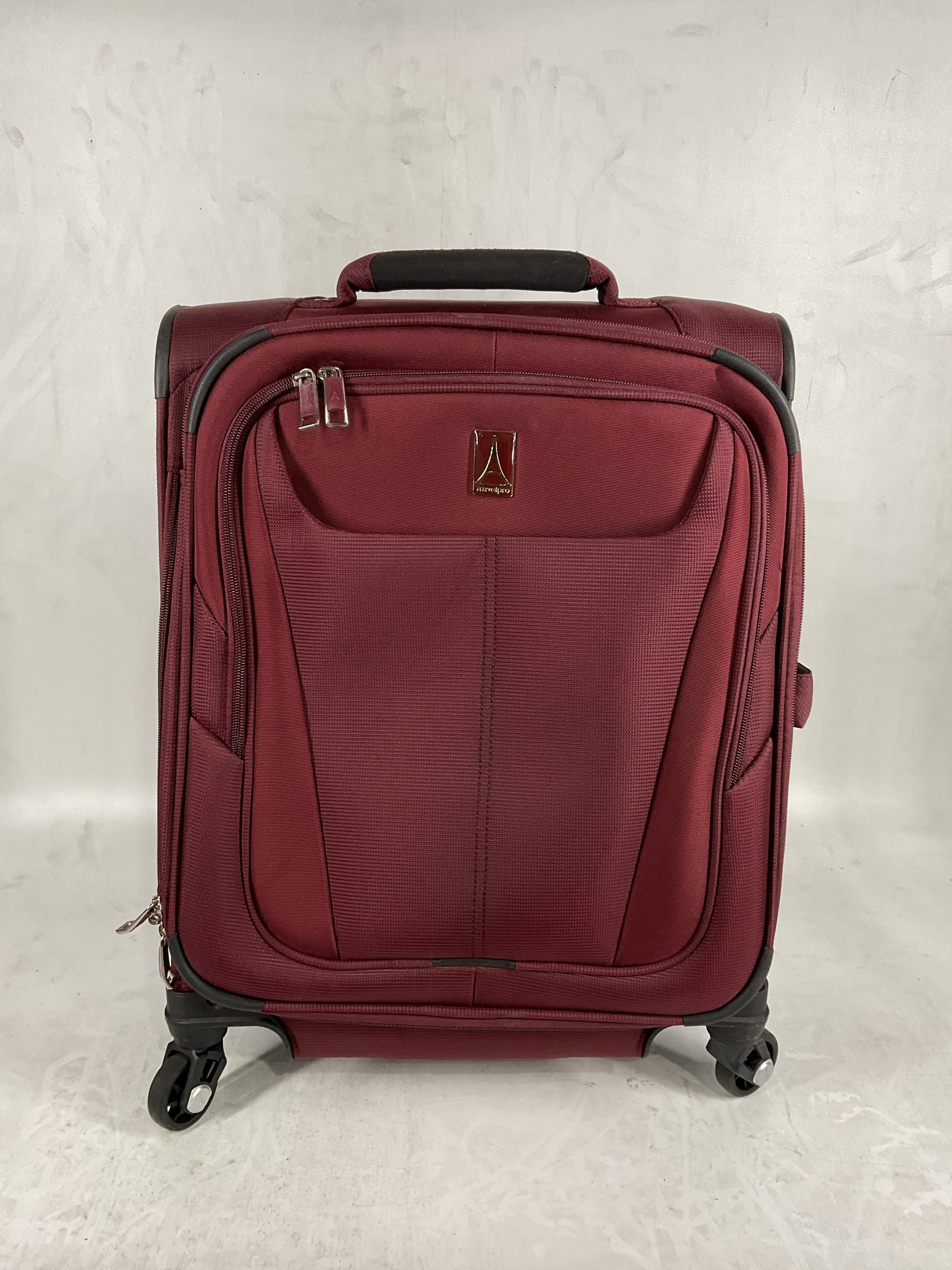 Travelpro Maxlite 5 Softside Expandable Luggage with 4 Spinner Wheels, Lightweight Suitcase, Men and Women Burgundy Carry On 19 Inch U8