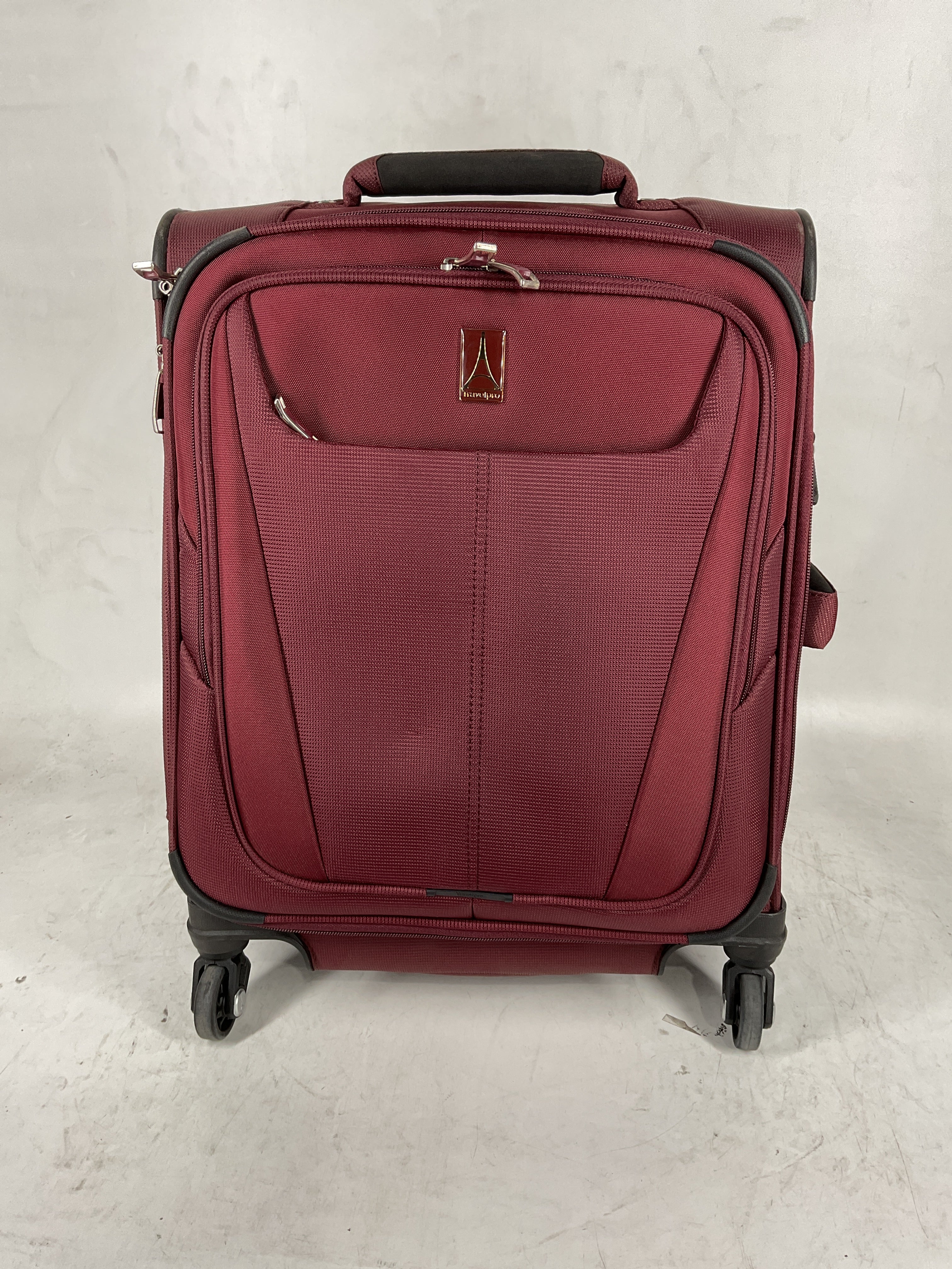 Travelpro Maxlite 5 Softside Expandable Luggage with 4 Spinner Wheels, Lightweight Suitcase, Men and Women Burgundy Carry On 19 Inch U9