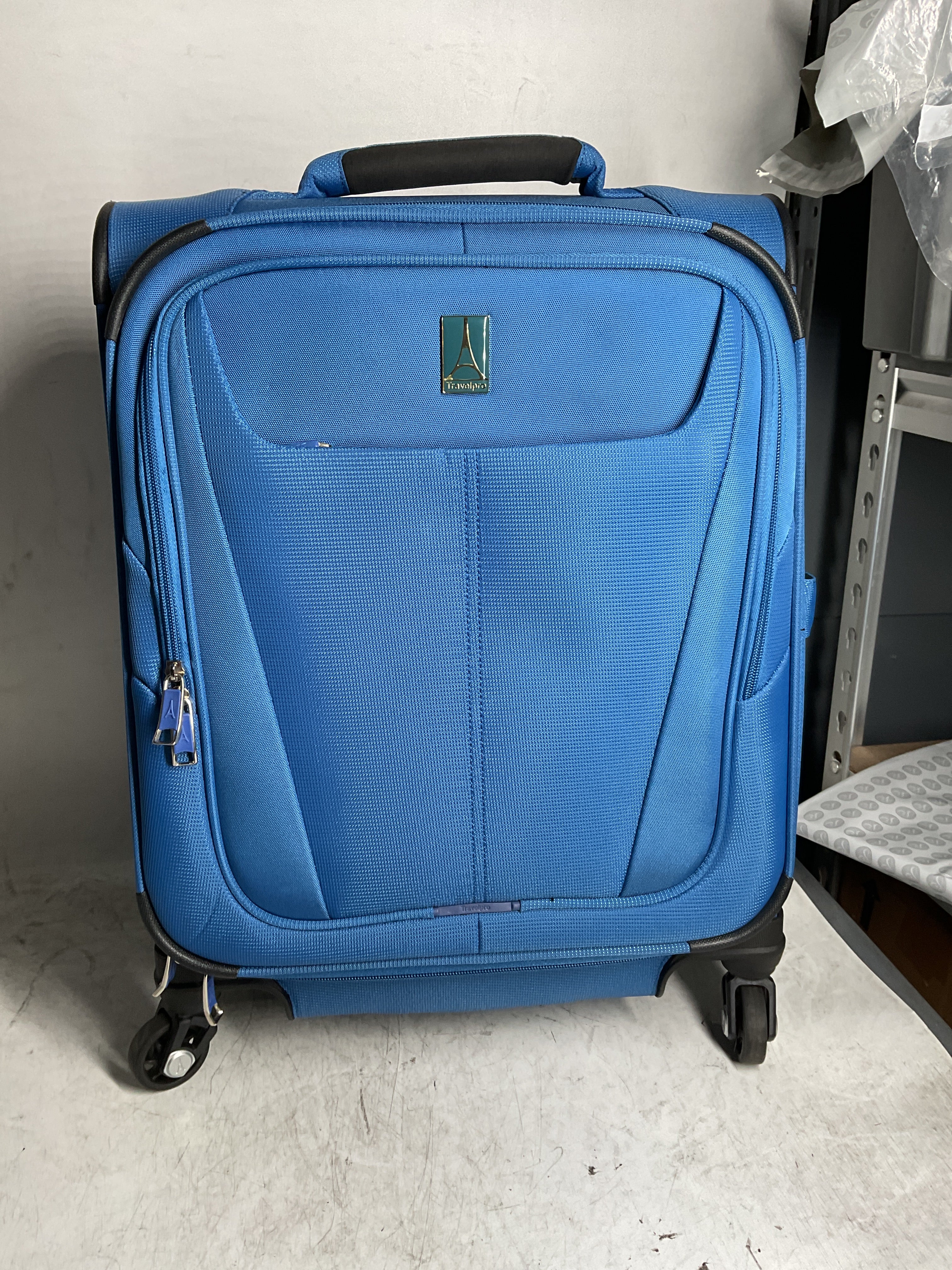 Travelpro Maxlite 5 Softside Expandable Luggage with 4 Spinner Wheels, Lightweight Suitcase, Men and Women ( Azure Blue , Carry-on 19-Inch ) Azure Blue Carry On 19 Inch U4