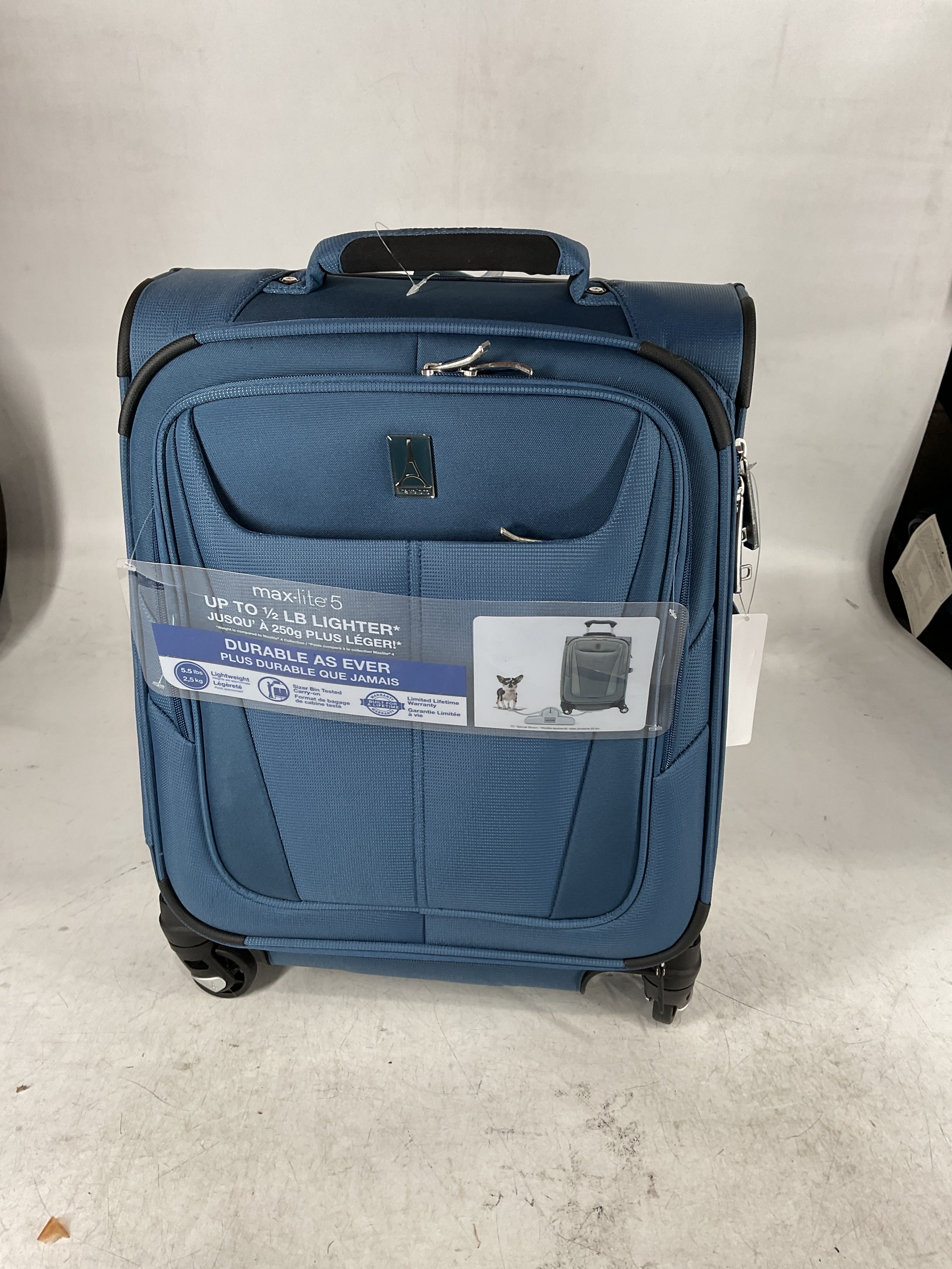 Travelpro Maxlite 5 Softside Expandable Luggage with 4 Spinner Wheels, Lightweight Suitcase, Men and Women Ensign Blue Carry On 19 Inch U3