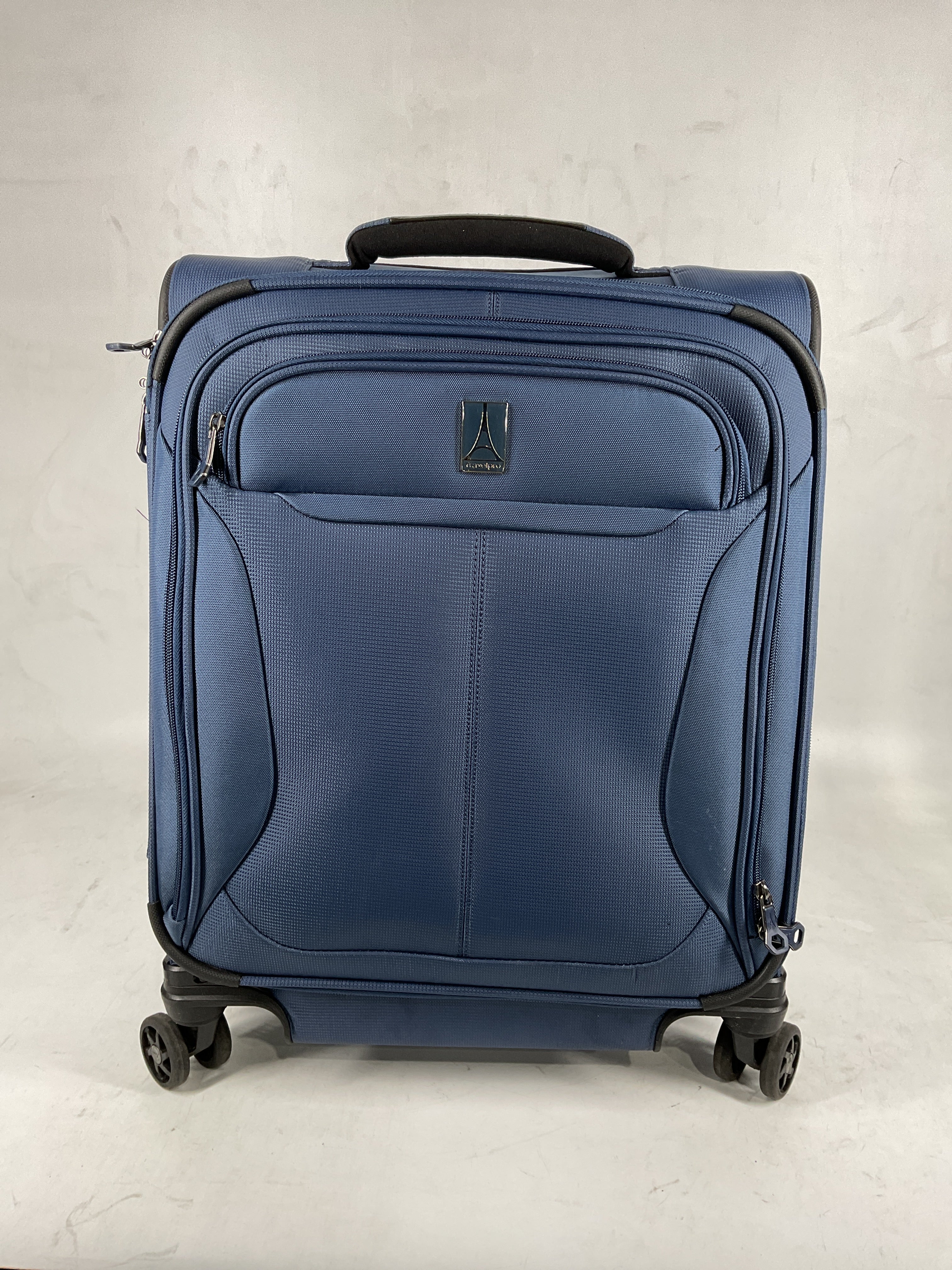 Travelpro Maxlite 5 Softside Expandable Luggage with 4 Spinner Wheels, Lightweight Suitcase, Men and Women Ensign Blue Carry On 19 Inch U5