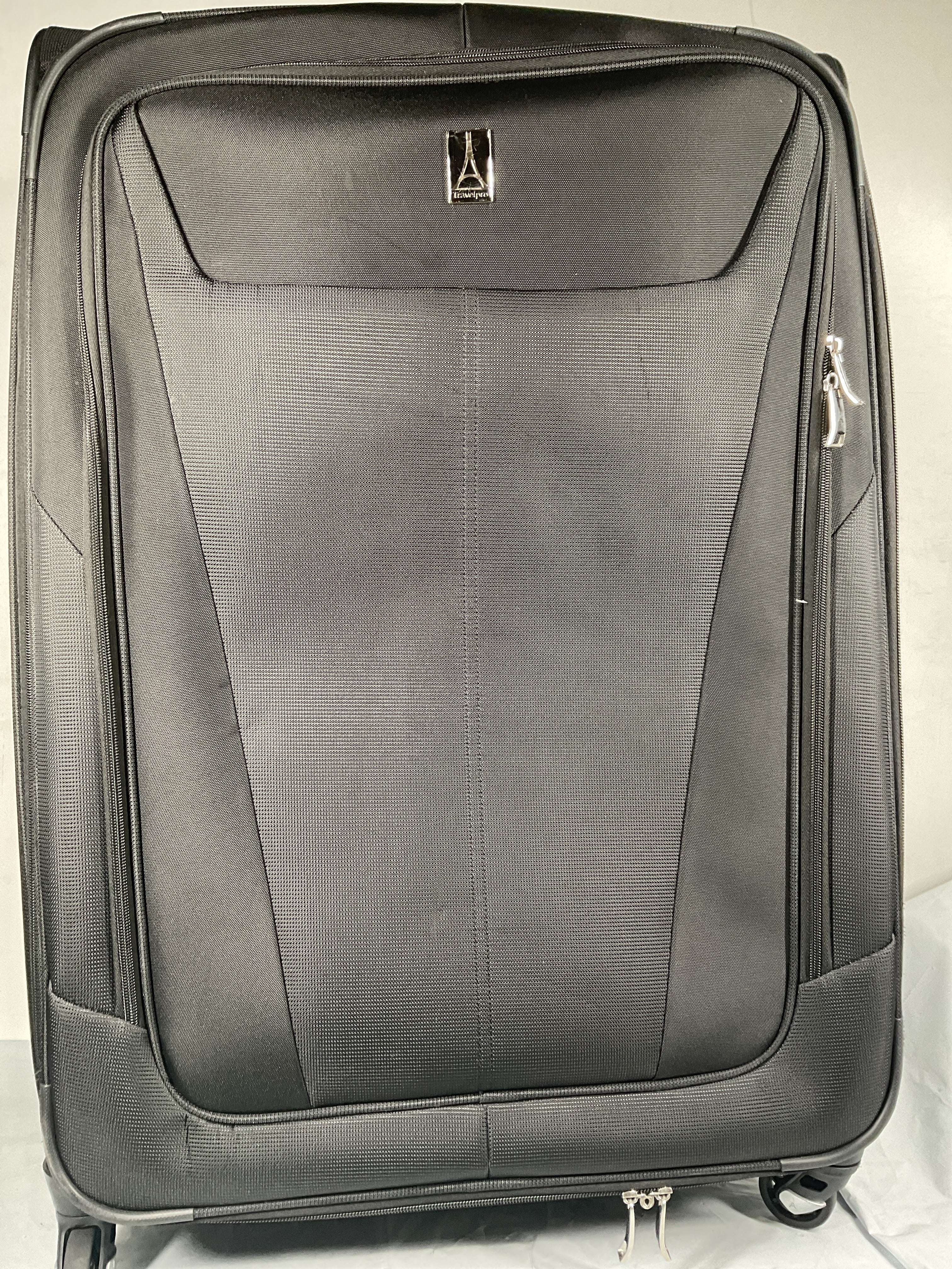 Travelpro Maxlite 5 Softside Expandable Luggage with 4 Spinner Wheels, Lightweight Suitcase, Men and Women ( Black , Checked-Large 29-Inch ) Black Checked Large 29 Inch U38
