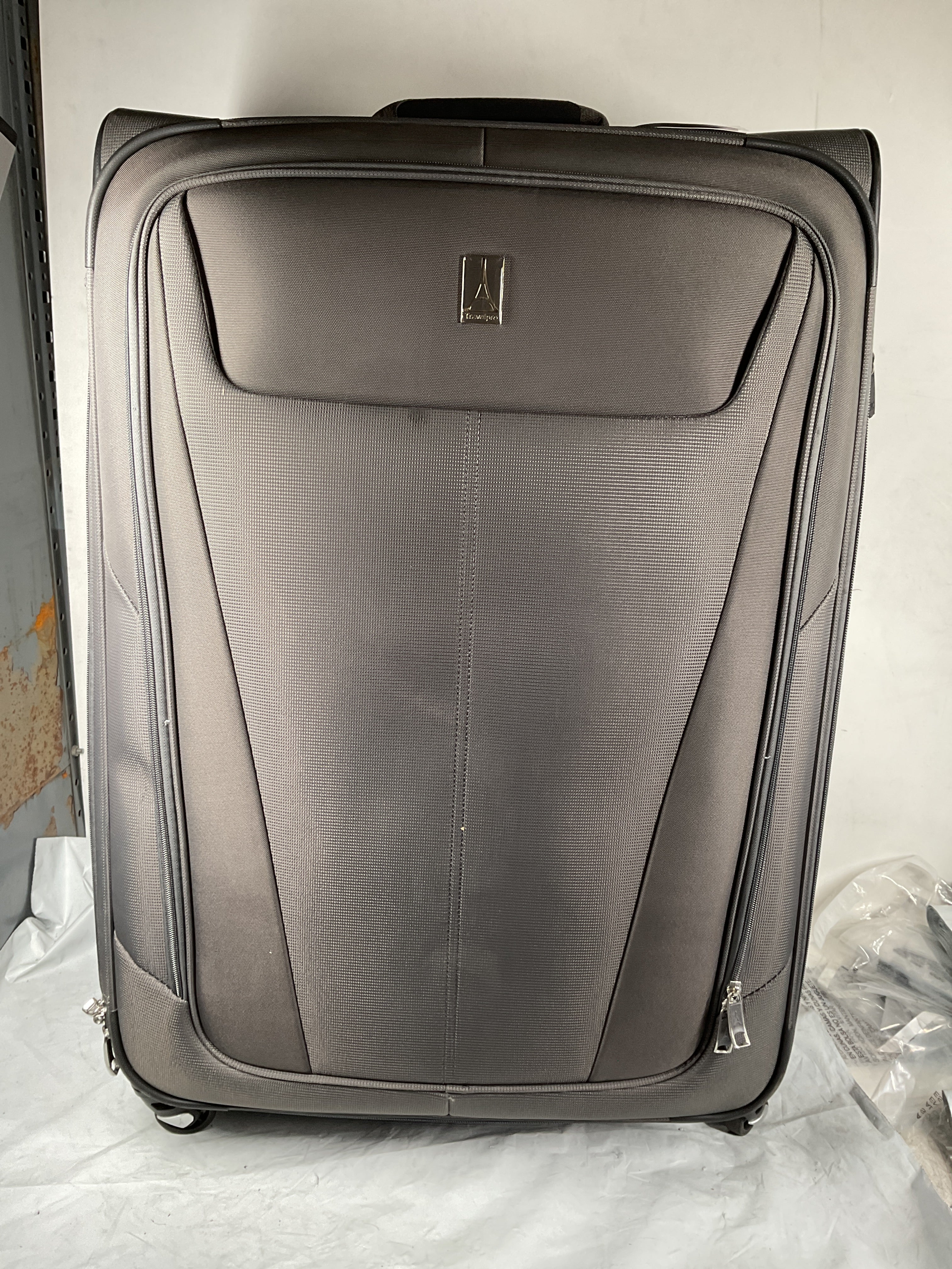 Travelpro Maxlite 5 Softside Expandable Luggage with 4 Spinner Wheels, Lightweight Suitcase, Men and Women ( Shadow Grey , Checked-Large 29-Inch ) Shadow Grey Checked Large 29 Inch U17