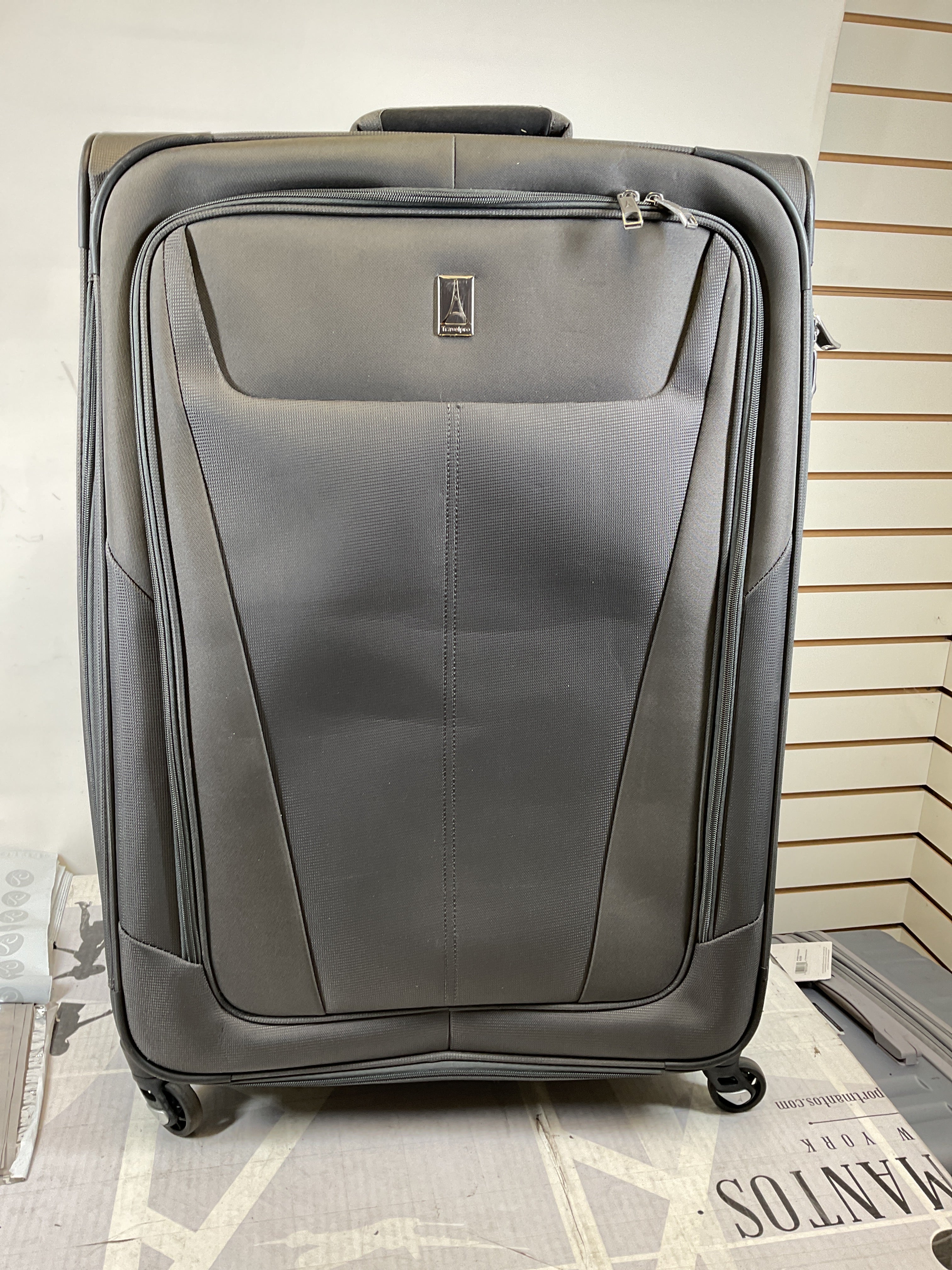 Travelpro Maxlite 5 Softside Expandable Luggage with 4 Spinner Wheels, Lightweight Suitcase, Men and Women ( Shadow Grey , Checked-Large 29-Inch ) Shadow Grey Checked Large 29 Inch U19