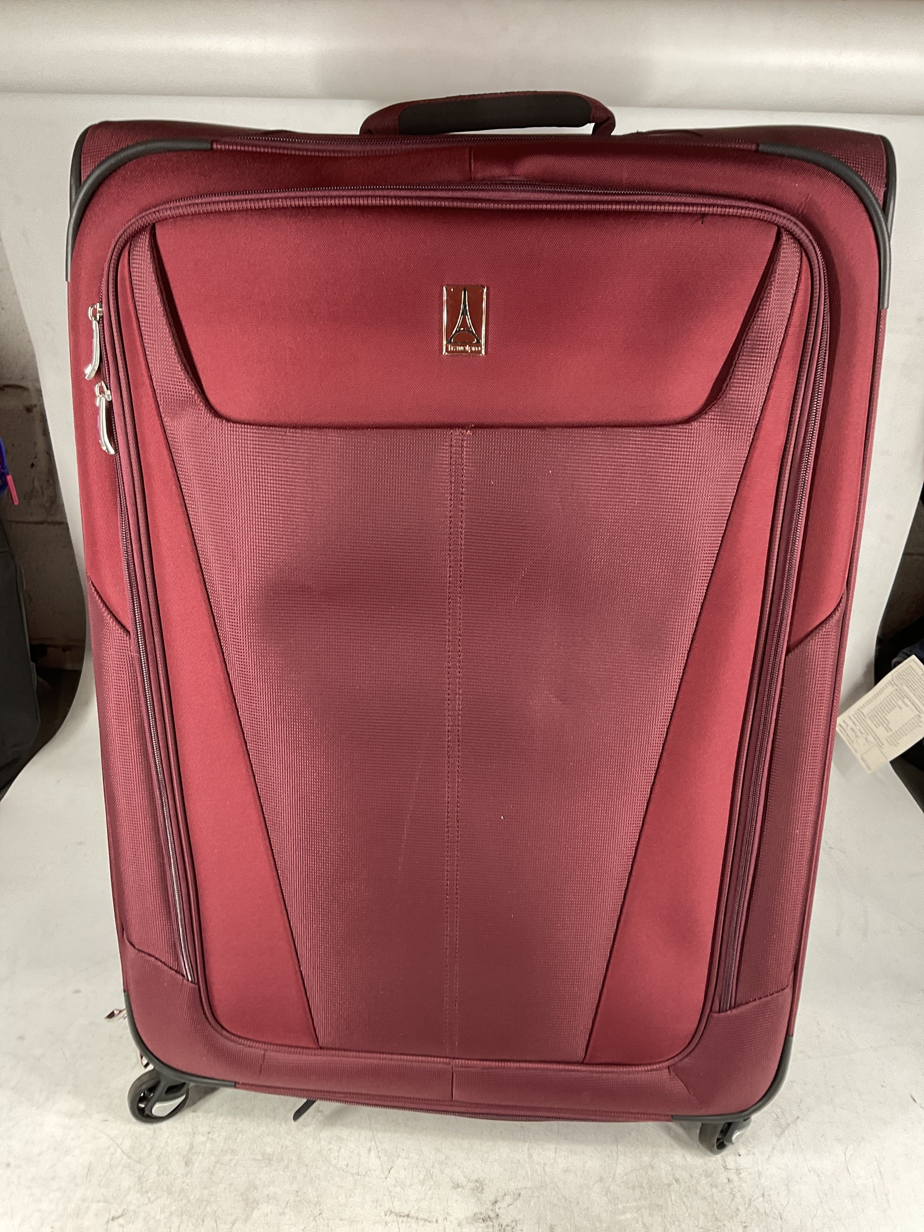 Travelpro Maxlite 5 Softside Expandable Luggage with 4 Spinner Wheels, Lightweight Suitcase, Men and Women U27