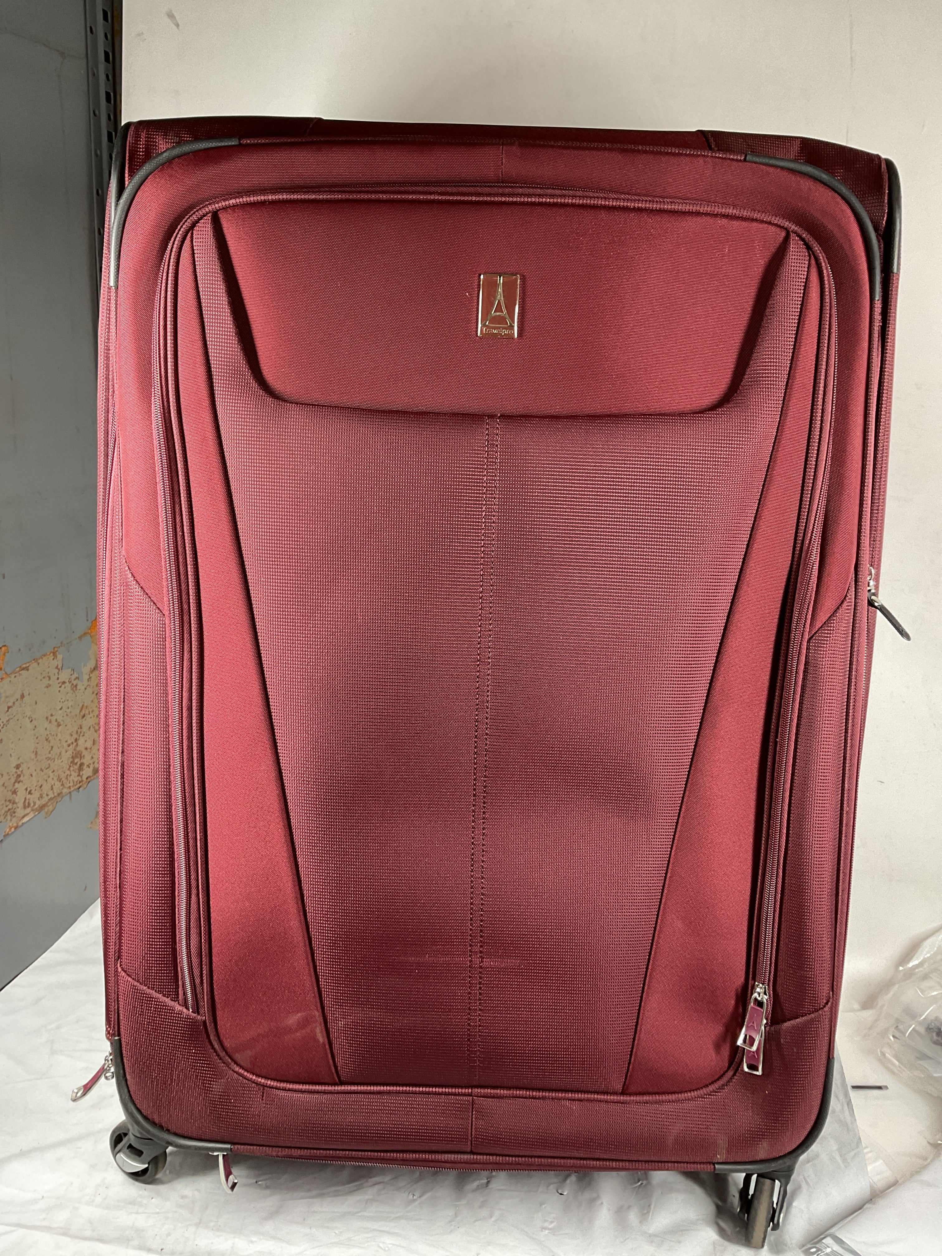 Travelpro Maxlite 5 Softside Expandable Luggage with 4 Spinner Wheels, Lightweight Suitcase, Men and Women ( Burgundy , Checked-Large 29-Inch ) Burgundy Checked Large 29 Inch U36