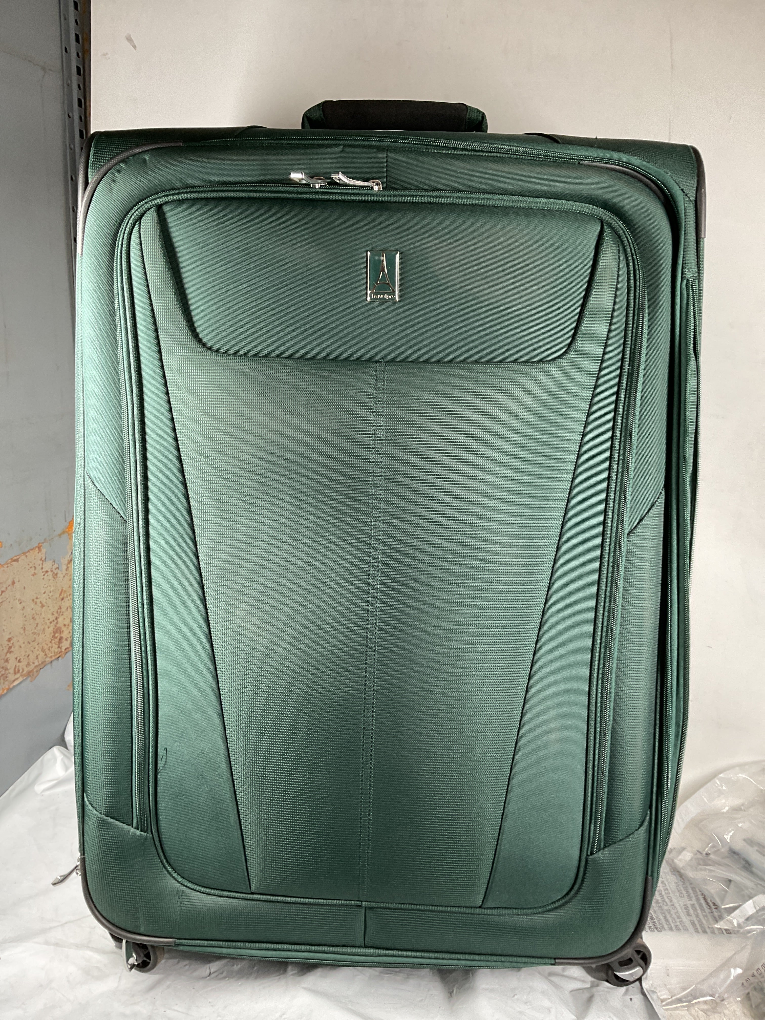 Travelpro Maxlite 5 Softside Expandable Luggage with 4 Spinner Wheels, Lightweight Suitcase, Men and Women ( Green Forest , Checked-Large 29-Inch ) Green Forest Checked Large 29 Inch U17