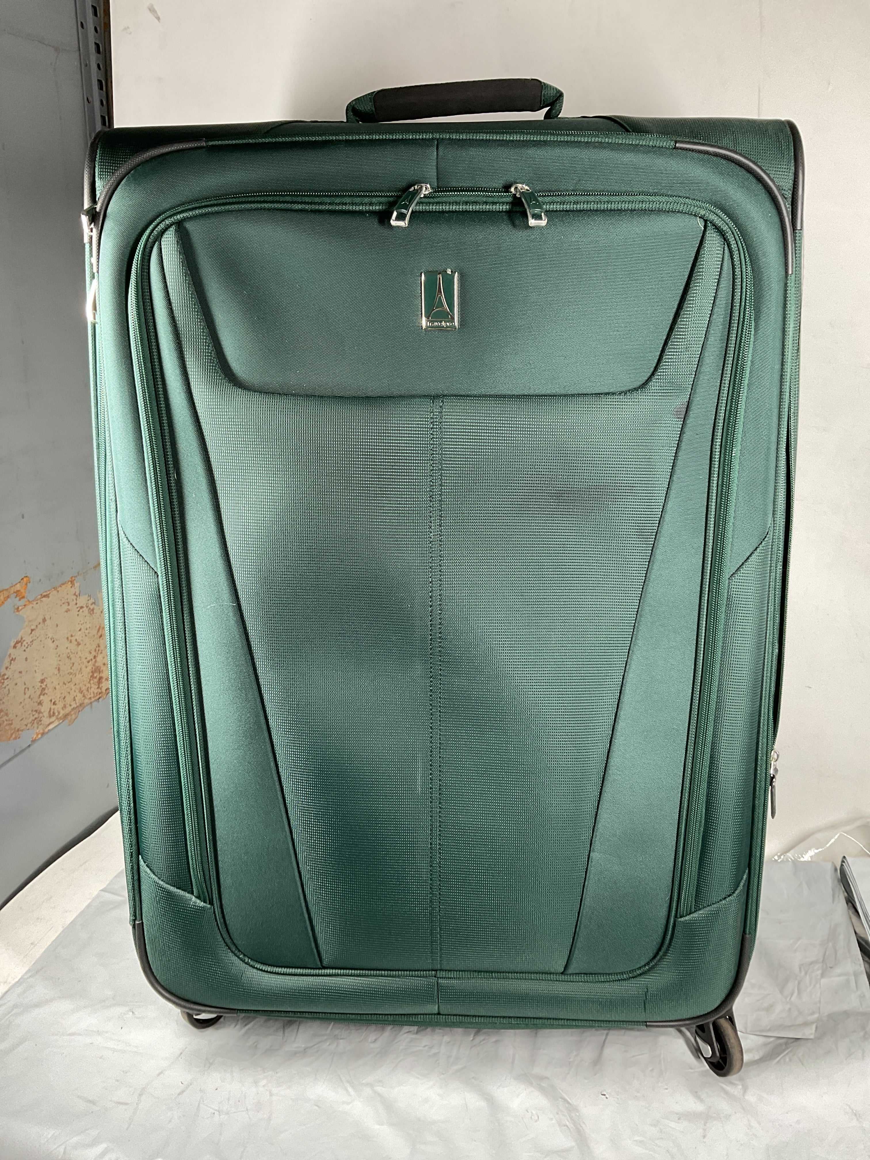 Travelpro Maxlite 5 Softside Expandable Luggage with 4 Spinner Wheels, Lightweight Suitcase, Men and Women ( Green Forest , Checked-Large 29-Inch ) Green Forest Checked Large 29 Inch U19