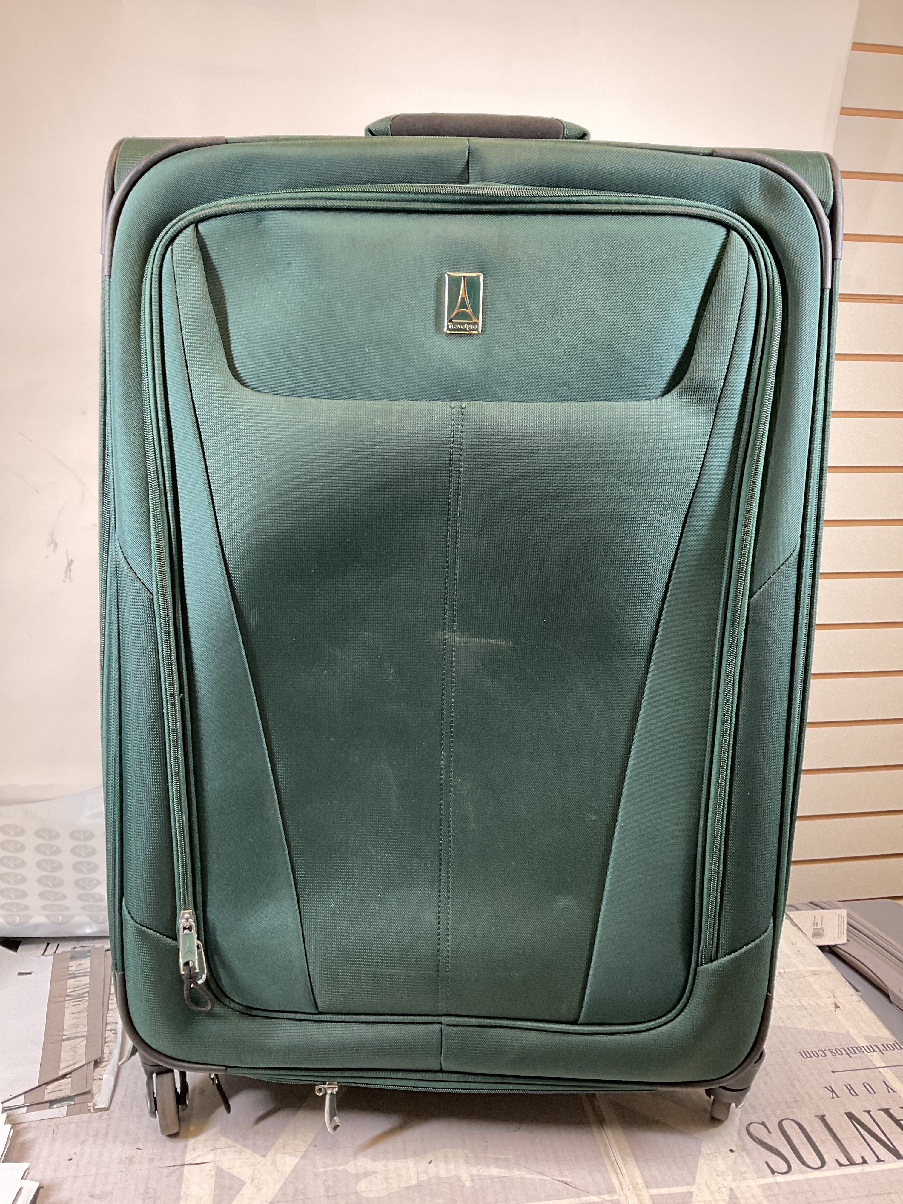 Travelpro Maxlite 5 Softside Expandable Luggage with 4 Spinner Wheels, Lightweight Suitcase, Men and Women ( Green Forest , Checked-Large 29-Inch ) Green Forest Checked Large 29 Inch U23