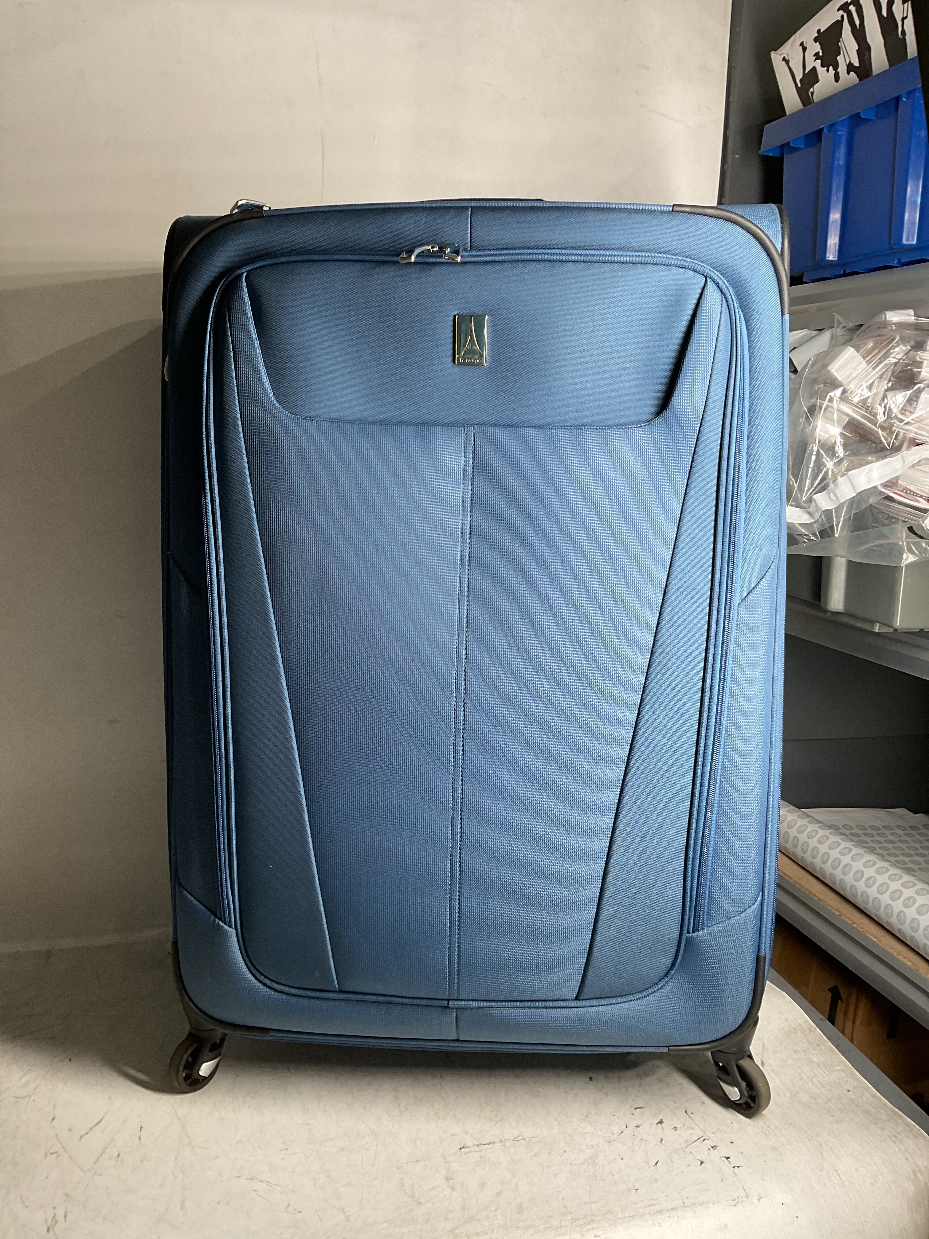 Travelpro Maxlite 5 Softside Expandable Luggage with 4 Spinner Wheels, Lightweight Suitcase, Men and Women ( Ensign Blue , Checked-Large 29-Inch ) Ensign Blue Checked Large 29 Inch U11