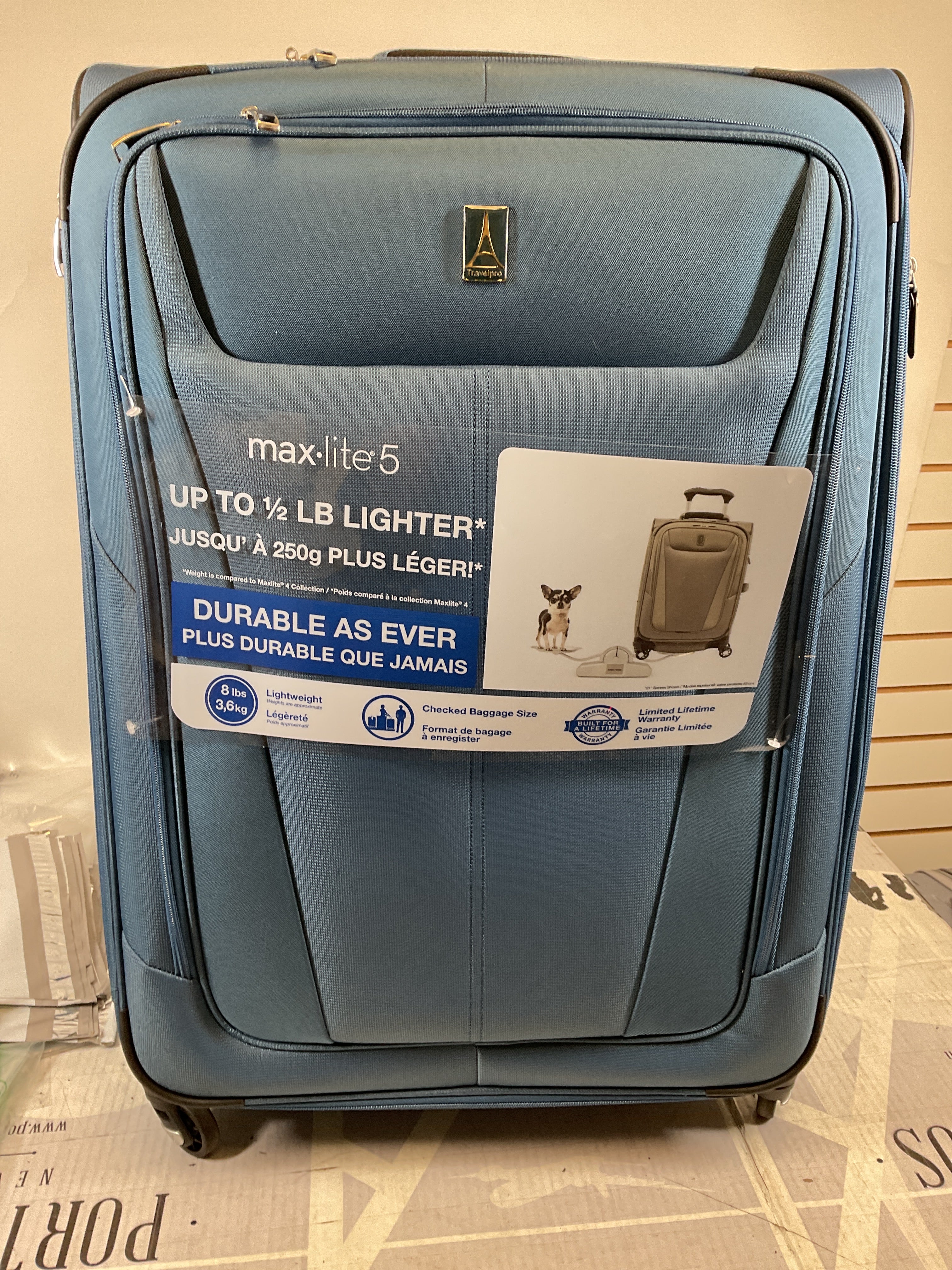 Travelpro Maxlite 5 Softside Expandable Luggage with 4 Spinner Wheels, Lightweight Suitcase, Men and Women ( Ensign Blue , Checked-Large 29-Inch ) Ensign Blue Checked Large 29 Inch U29