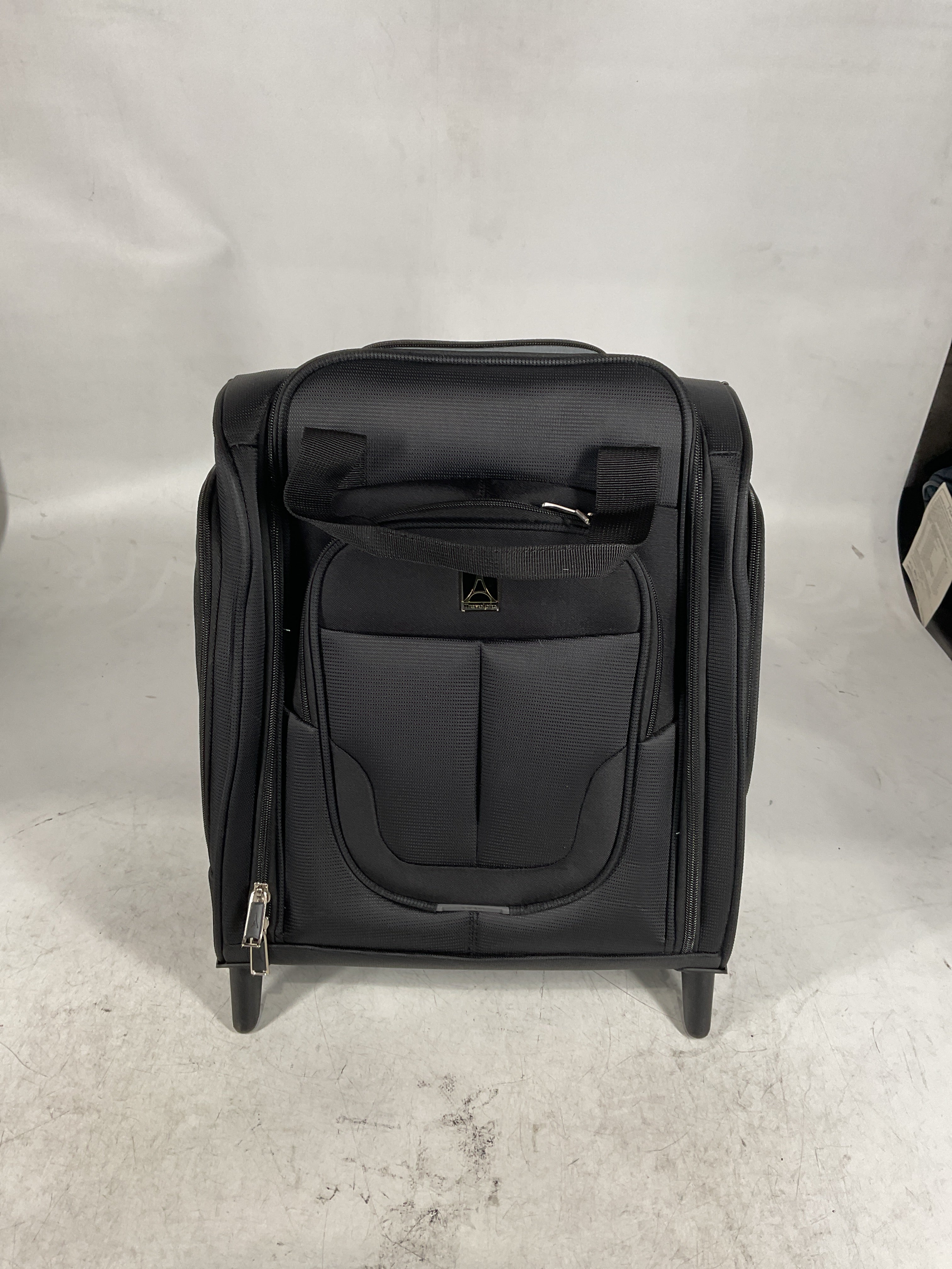 Travelpro Luggage Maxlite 5 Softside Lightweight Rolling Underseat Compact Carry on Upright 2 Wheel Bag, Men and Women U7