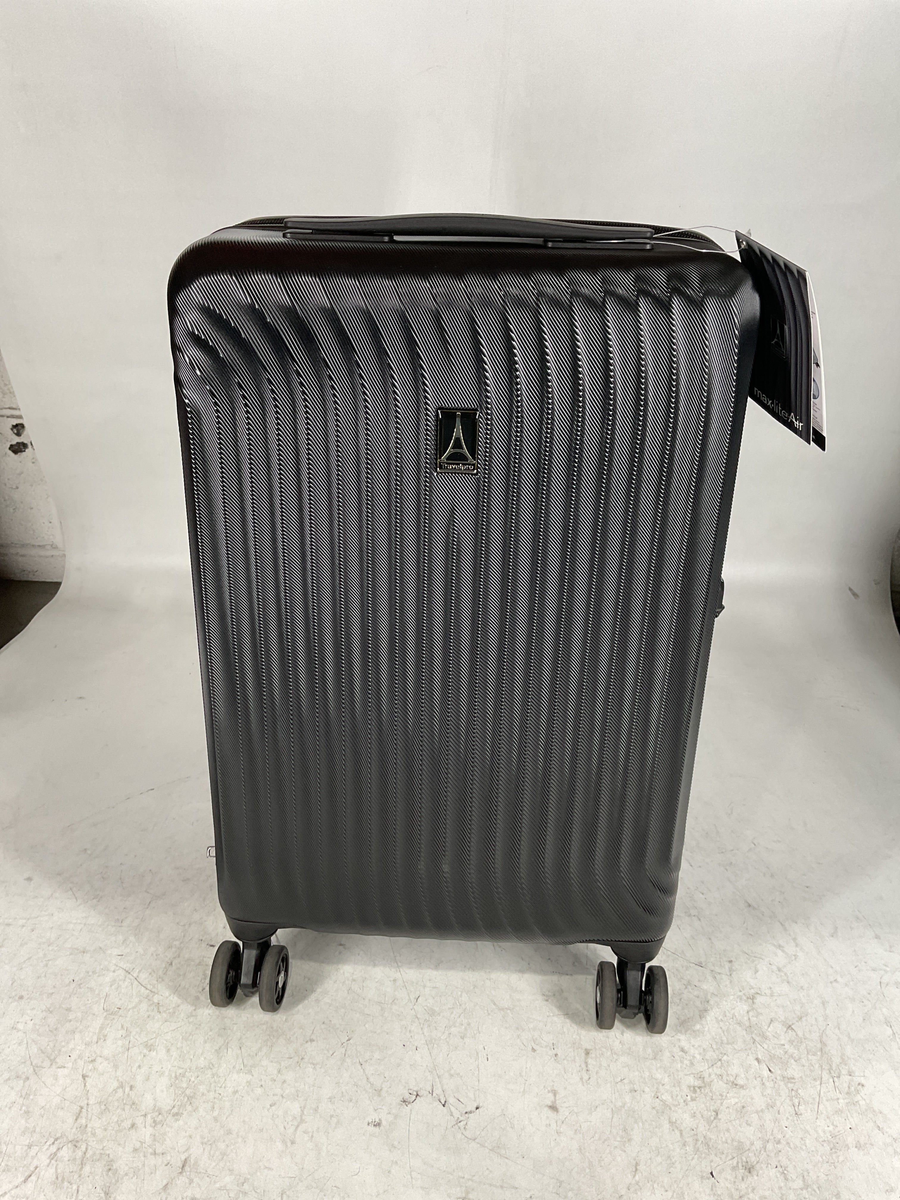 Travelpro Maxlite Air Hardside Expandable Luggage, 8 Spinner Wheels, Lightweight Hard Shell Polycarbonate U5