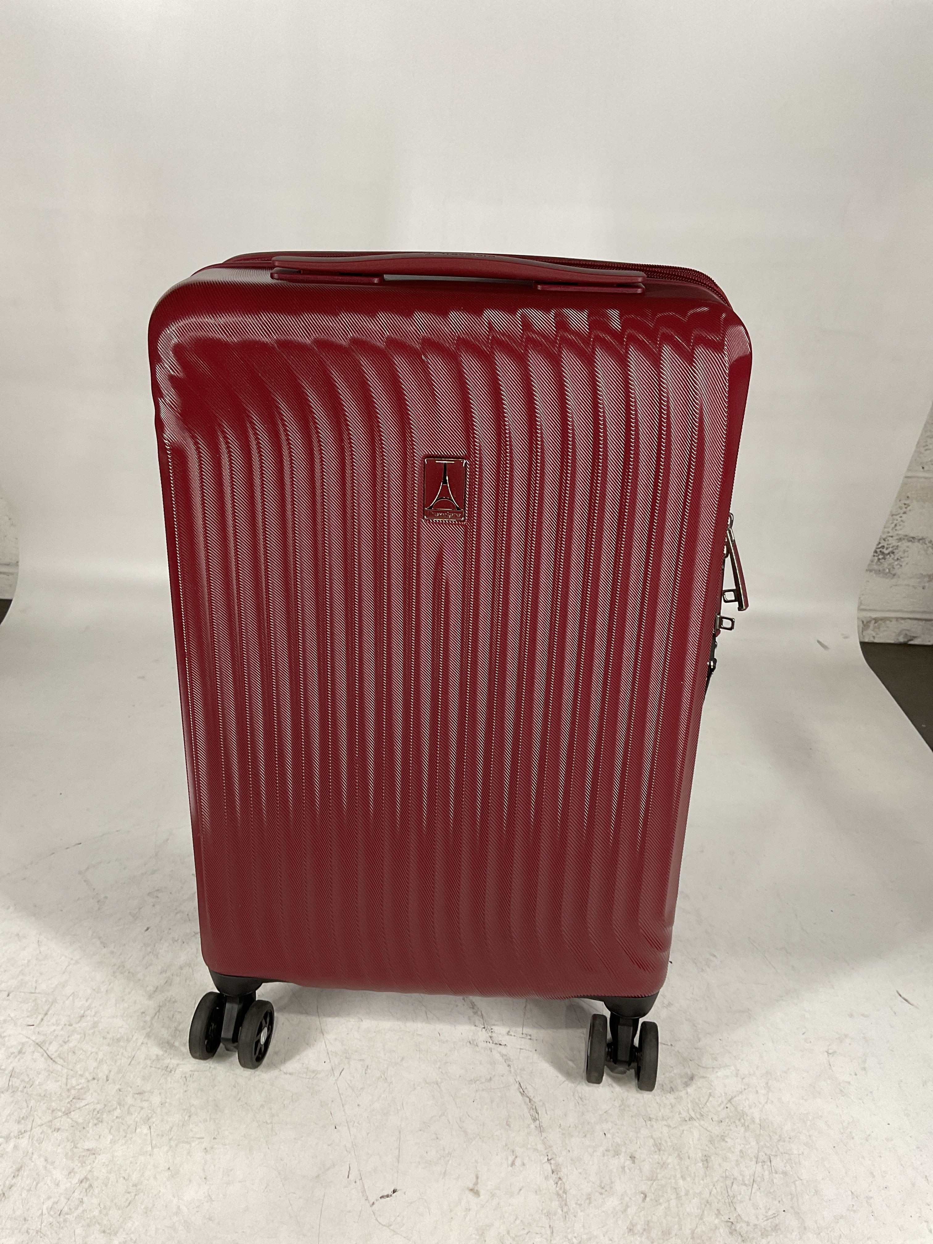 Travelpro Maxlite Air Hardside Expandable Luggage, 8 Spinner Wheels, Lightweight Hard Shell Polycarbonate U8